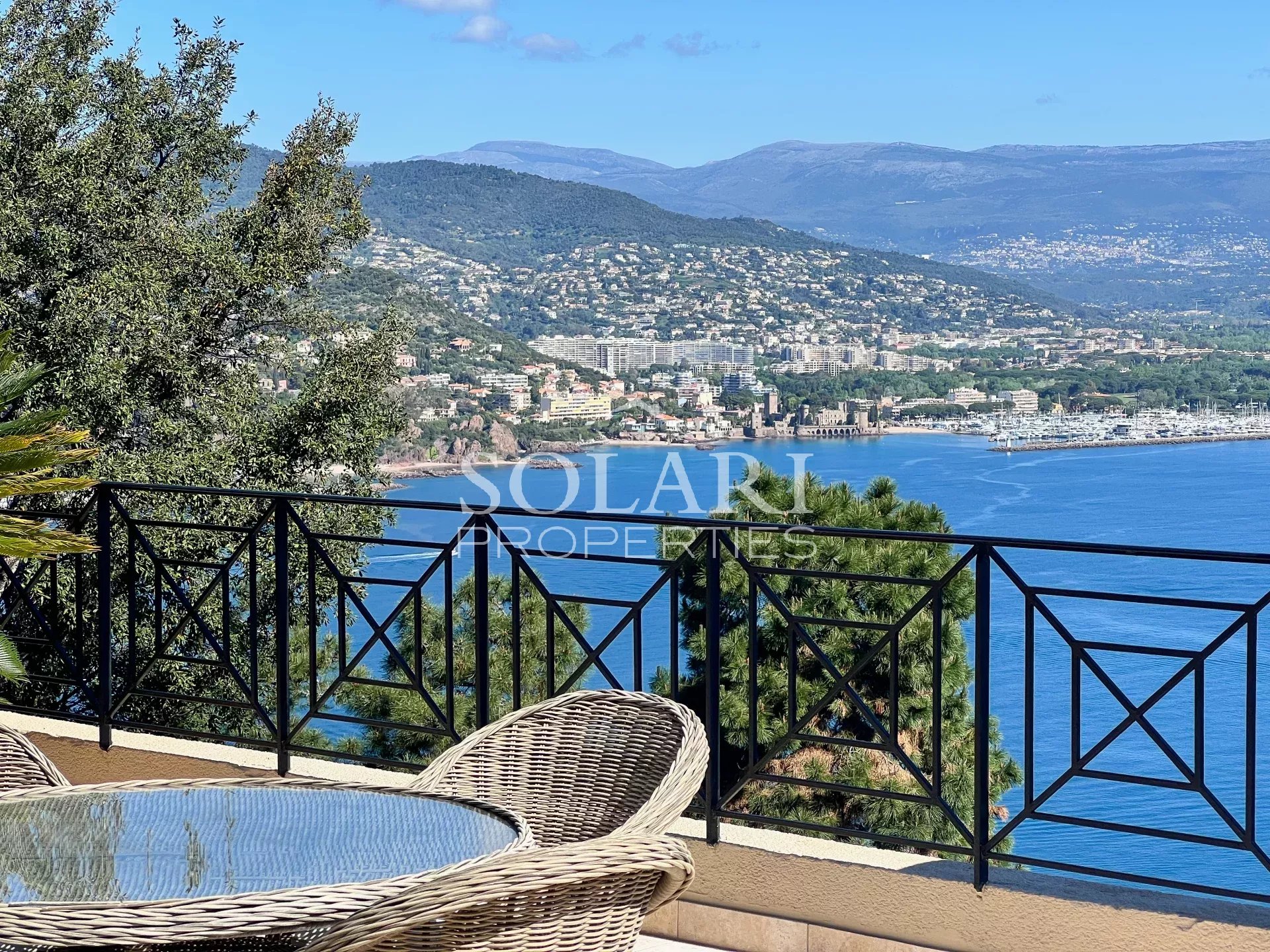 Villa with swimming pool and panoramic sea view - Theoule Baie de Cannes