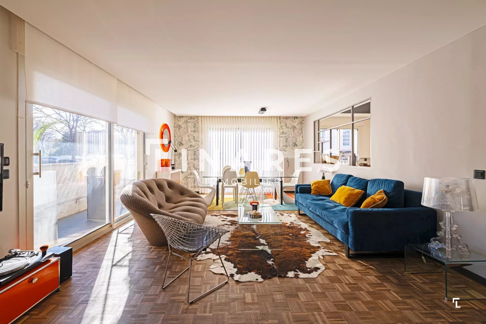 L'ÉCRIN CONTEMPORAIN - Appartement T5 de 143m2 - Terrasse 19m2 - Piscine - Parking - Cave - 13008