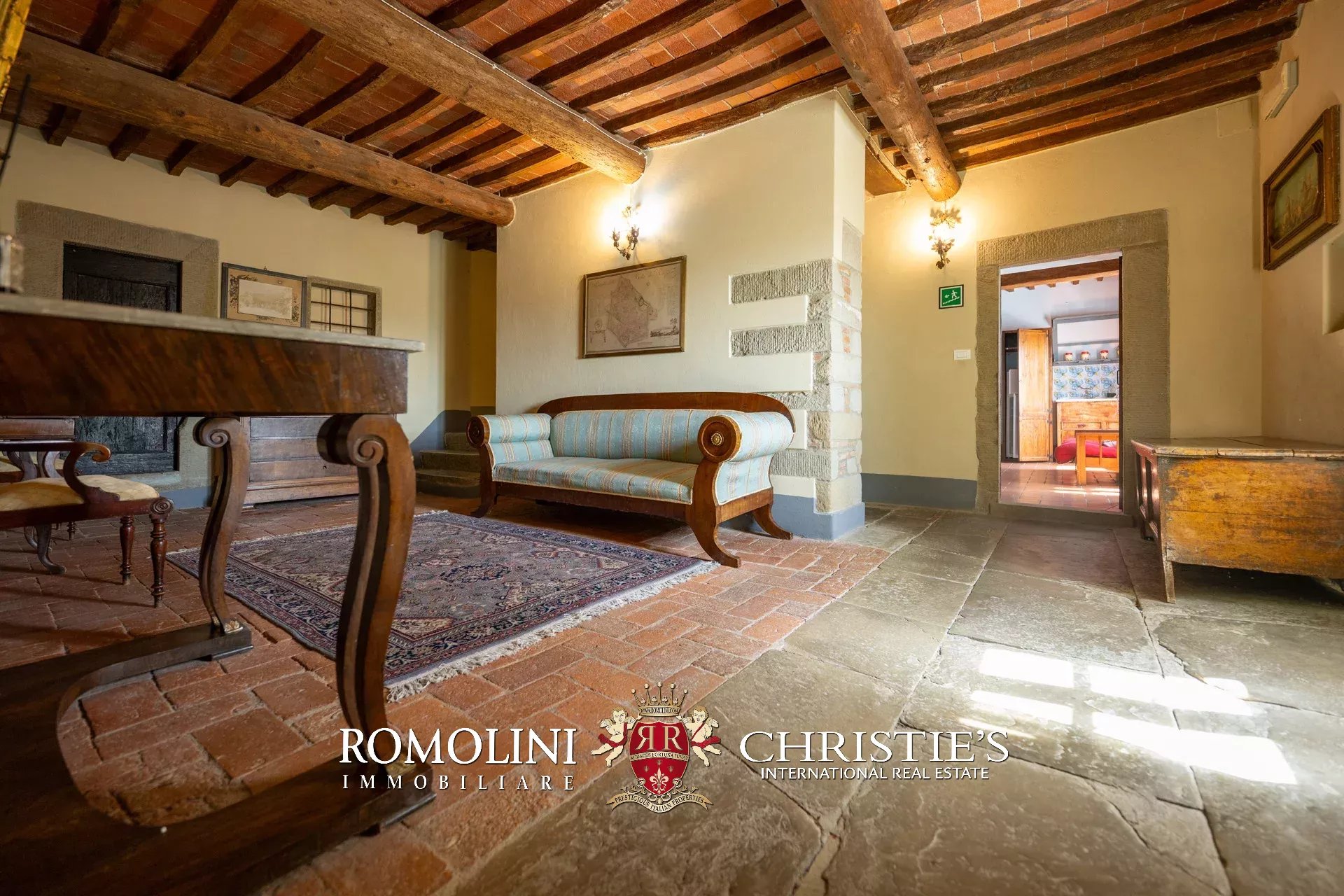 13 Bedroom Villa/Townhouse's Image 26