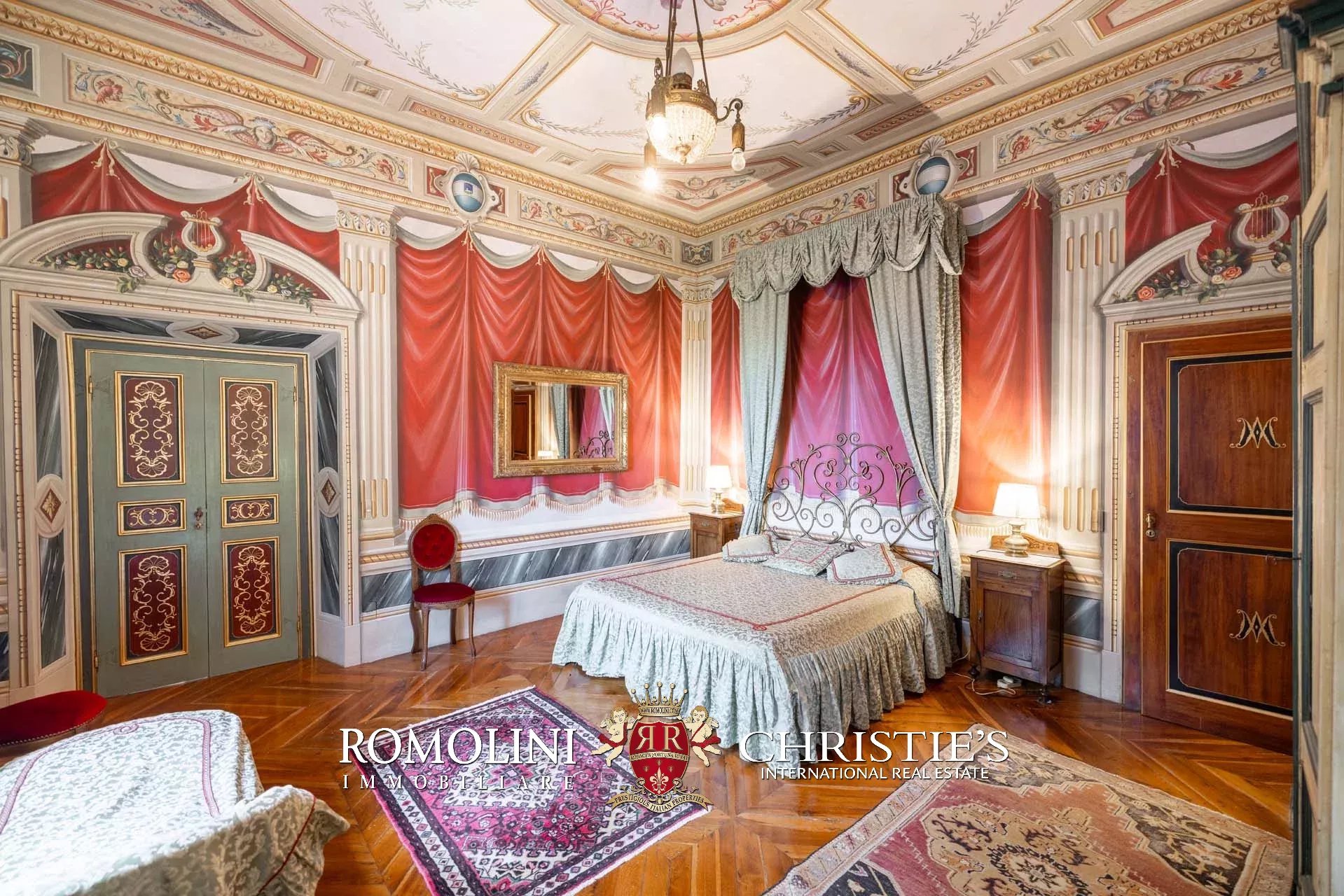 6 Bedroom Villa/Townhouse's Image 55