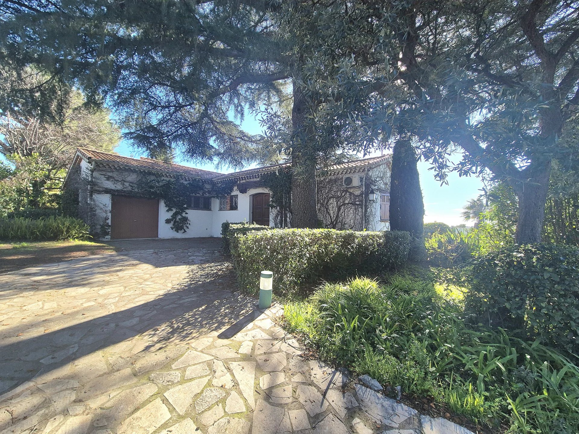 Cannes Maison avec piscine et vue mer
