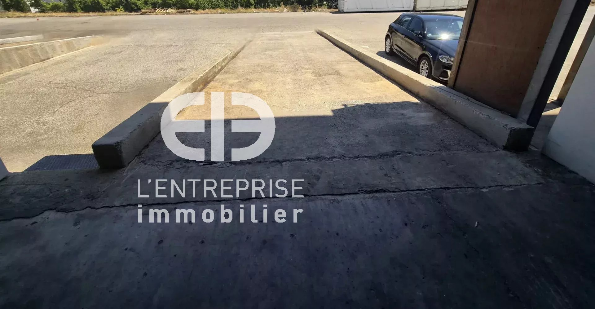 Location Entrepôt Carros