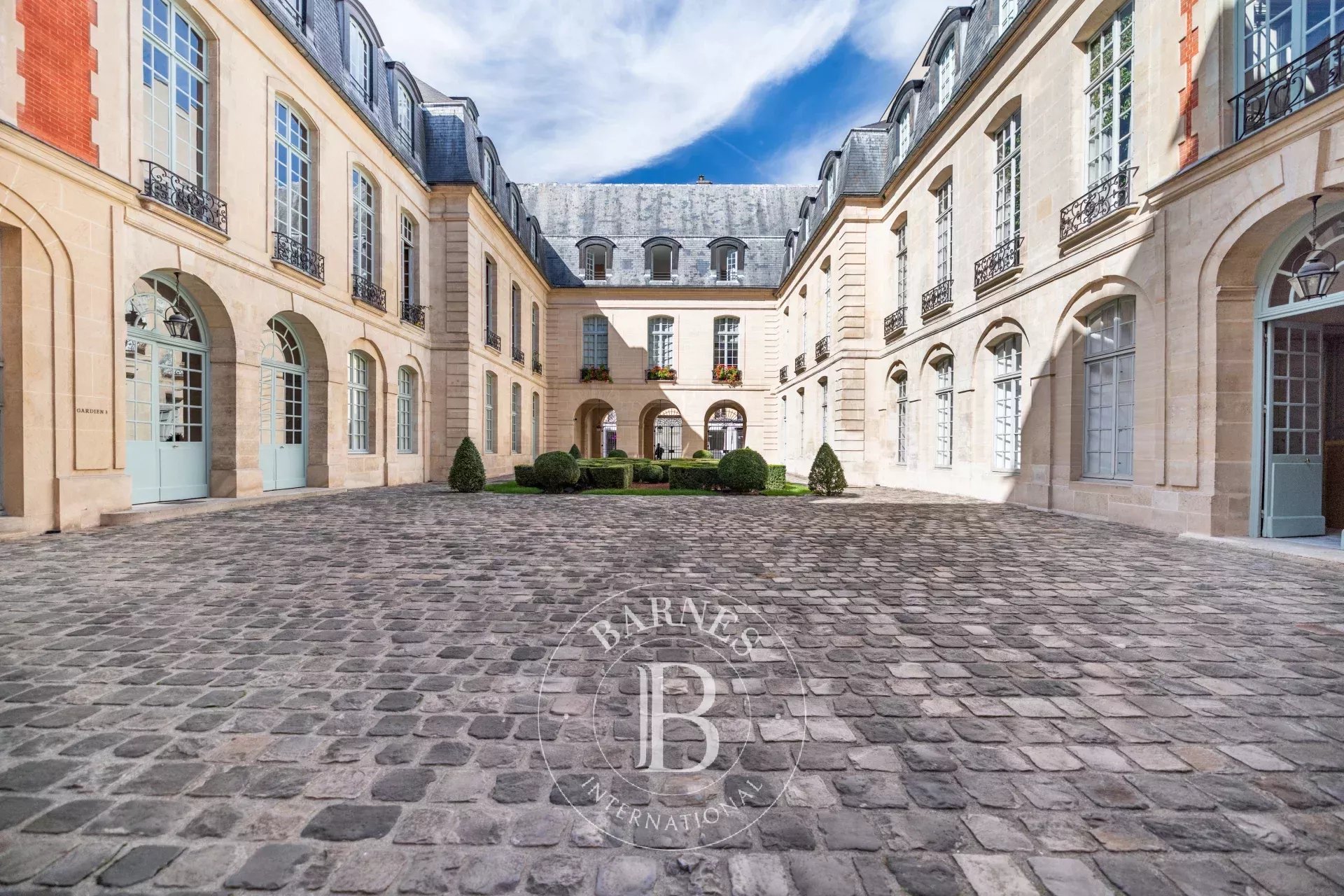 Daire Paris 4ème - picture 27