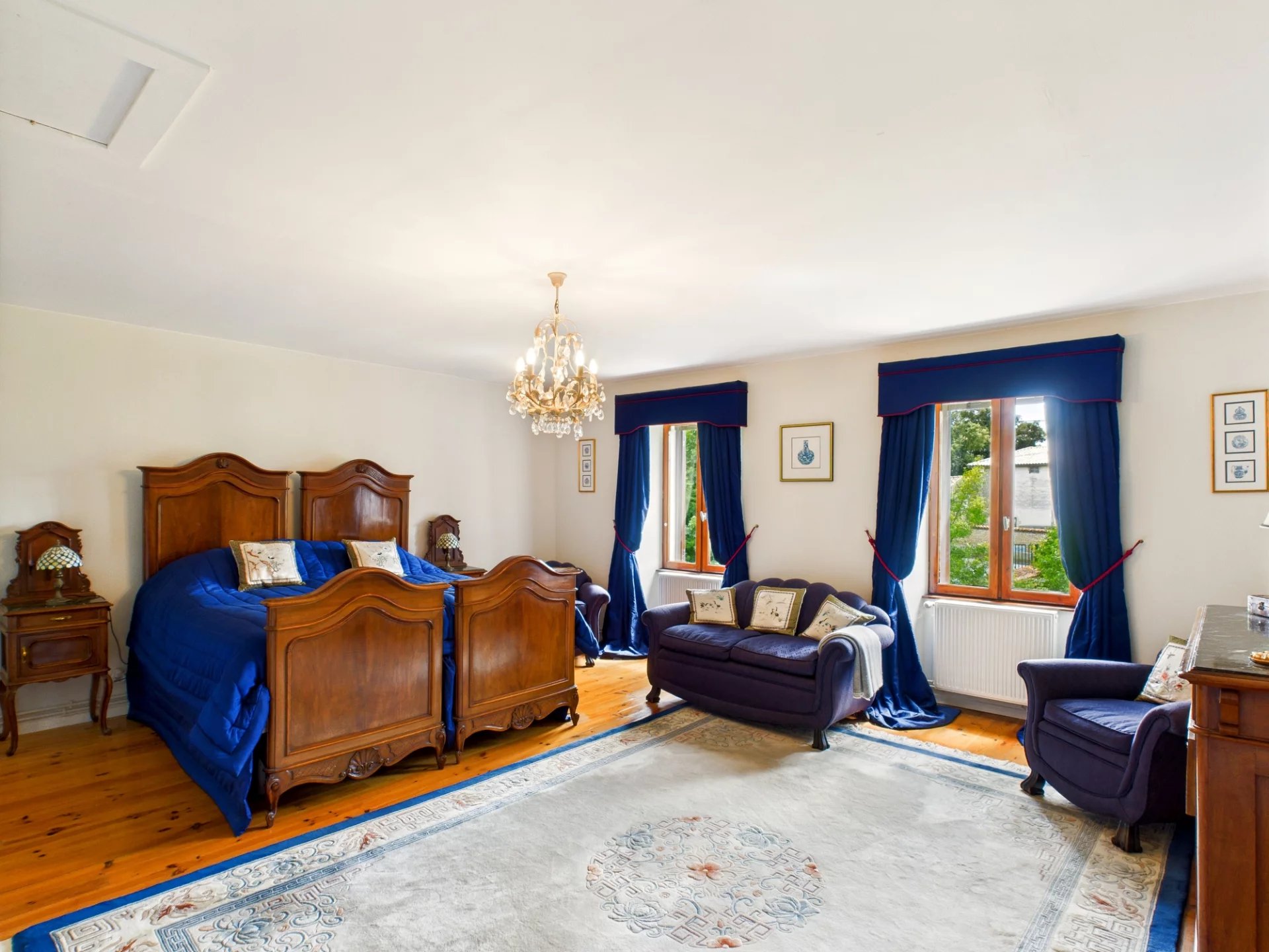 House in Saint-Martin-de-Juillers - Image 3