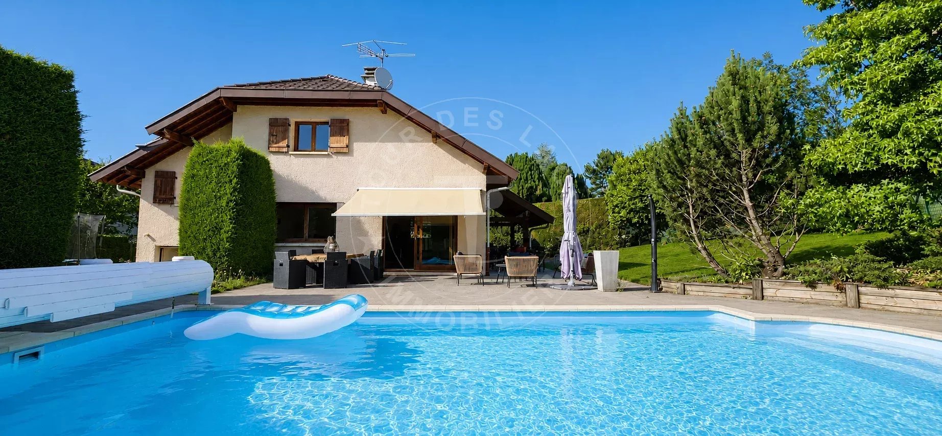 Agence immobilière de 