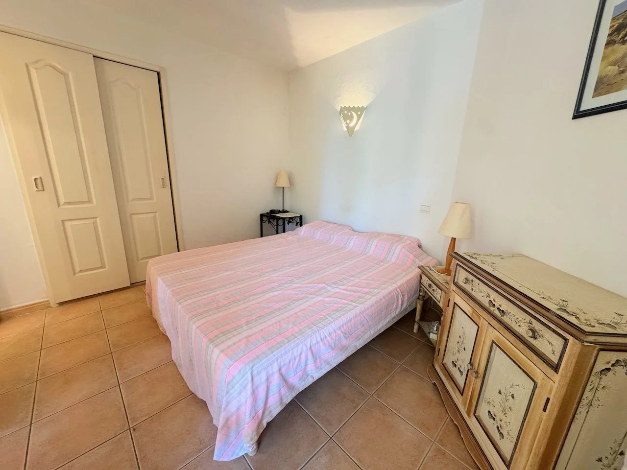 Roquebrune-sur-Argens | 3-room apartement with loggia overlooking a beautiful garden.