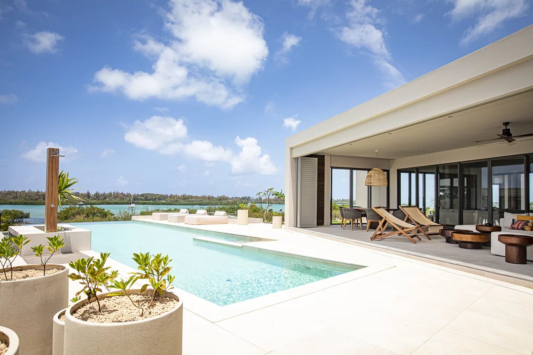 Sale Villa Beau Champ