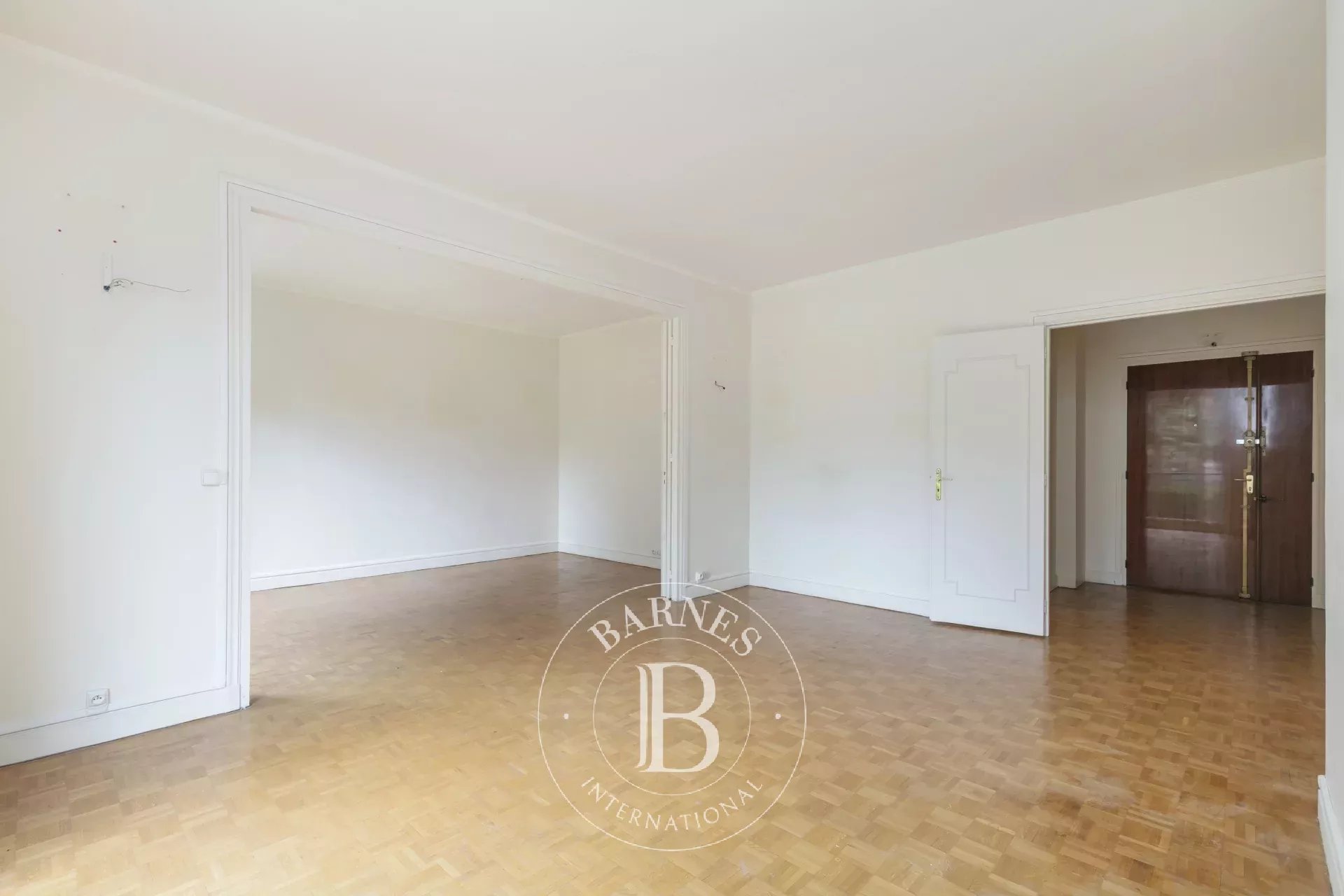 Neuilly-Pasteur -  1-bed apartment - Bright - Clear views over verdant surroundings - picture 8
