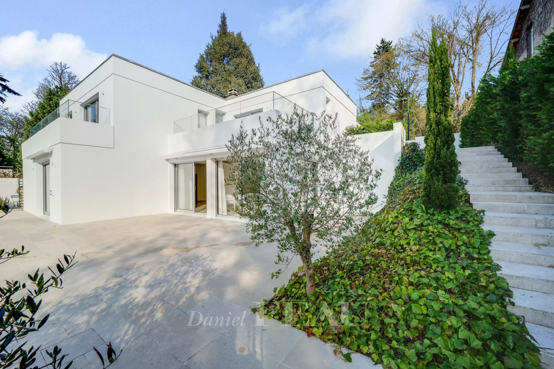 4 Bedroom Villa/Townhouse's Image 13