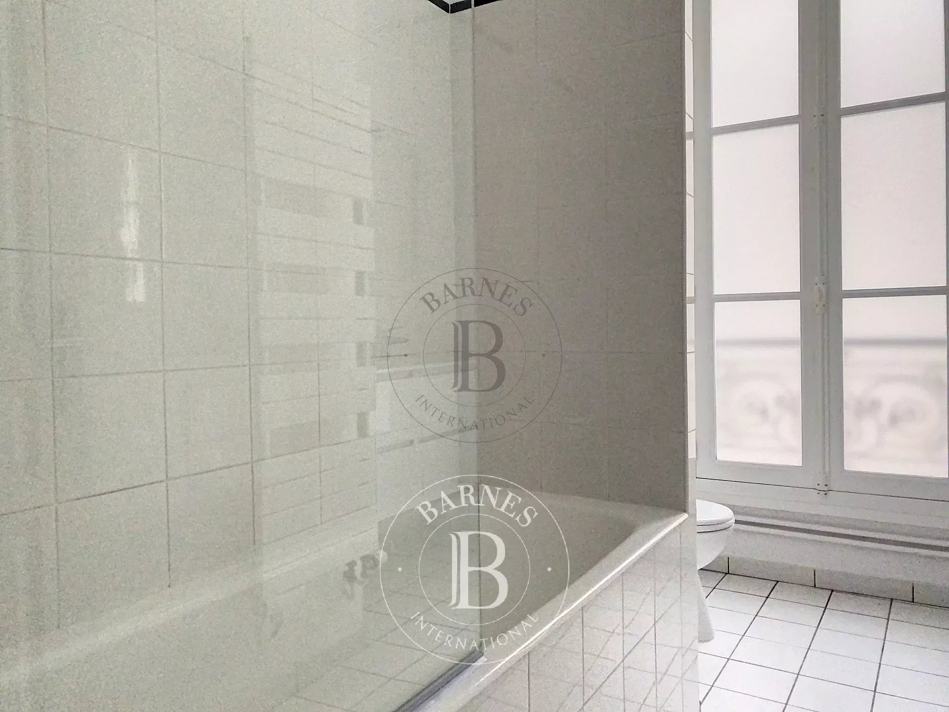 Daire Paris 10ème - picture 10