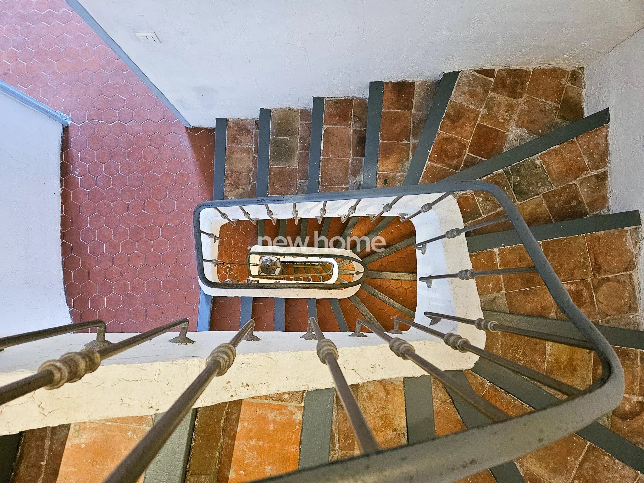 Charmante maison de village aux beaux volumes  Ampus