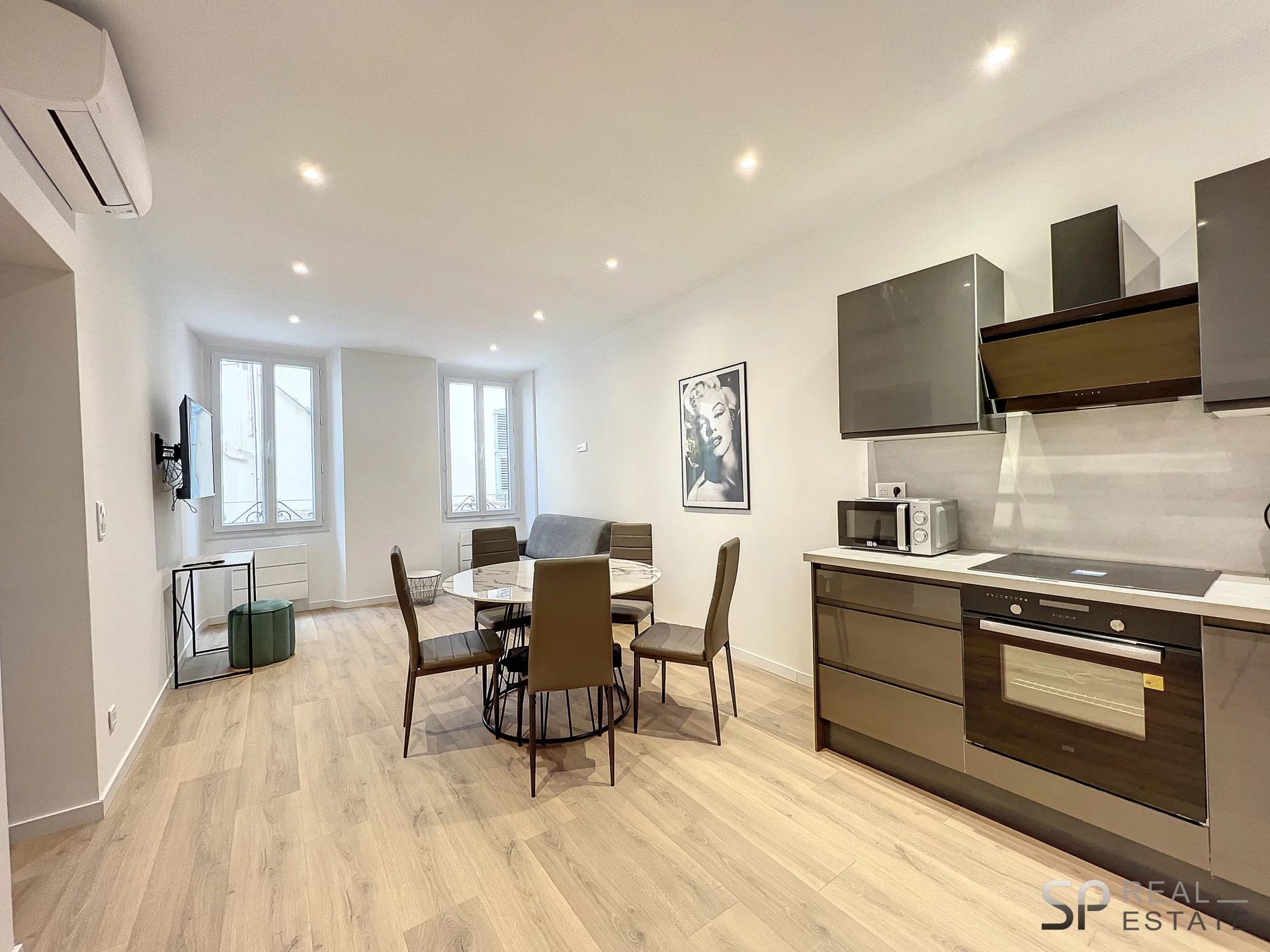 Agence immobilière de 