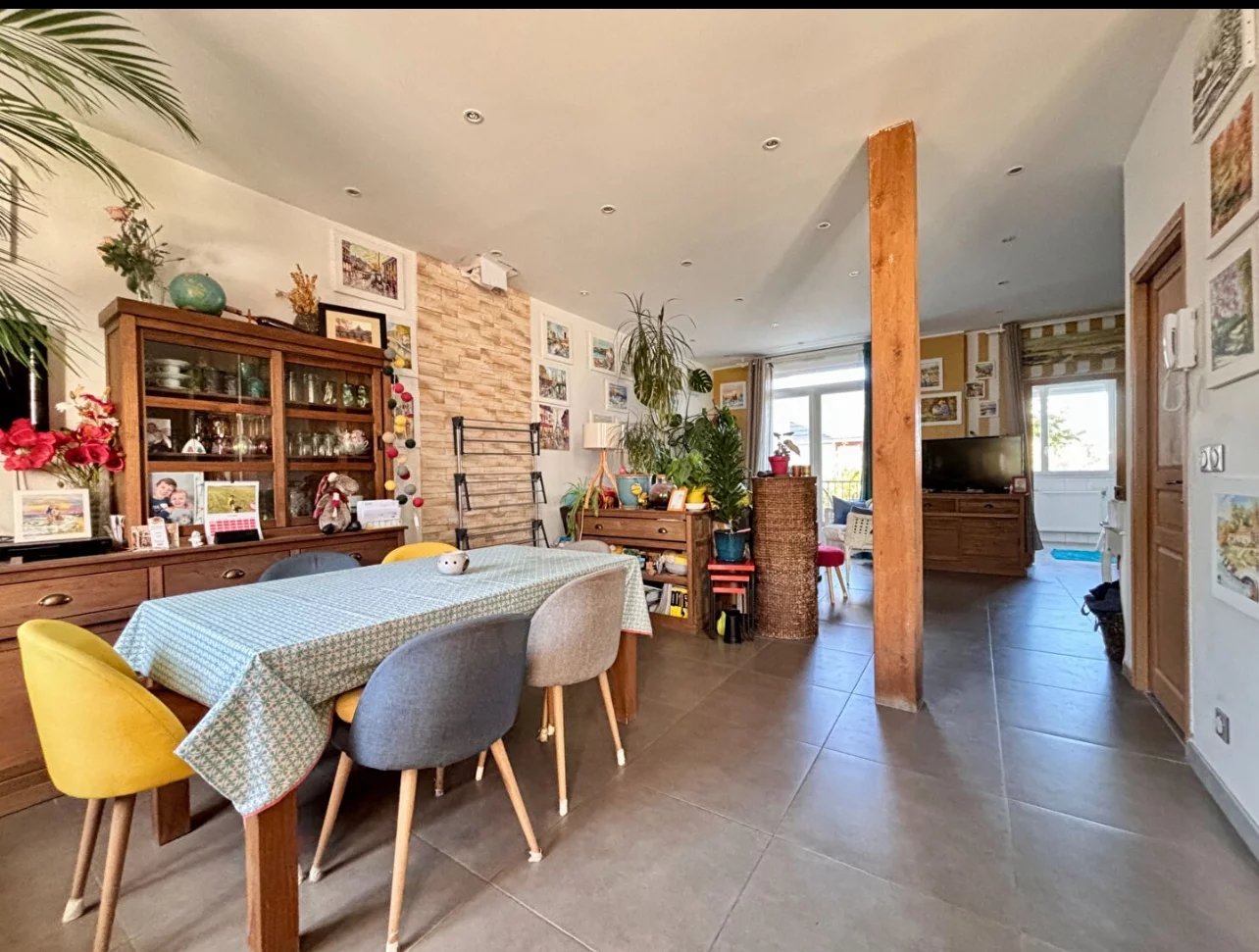 Charmante maison de quatre pièces avec jardin à Nanterre Mont-Valérien