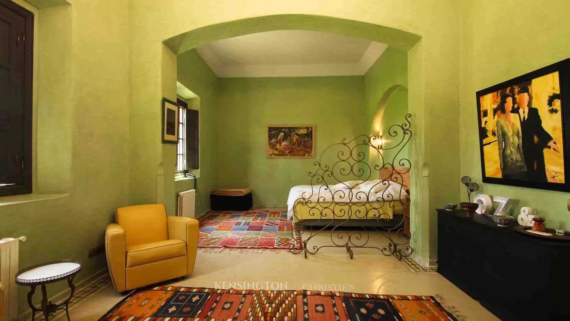 6 Bedroom Villa/Townhouse's Image 23