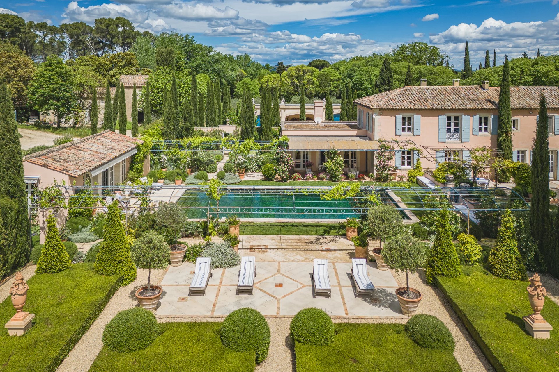 Sale Property Saint-Rémy-de-Provence