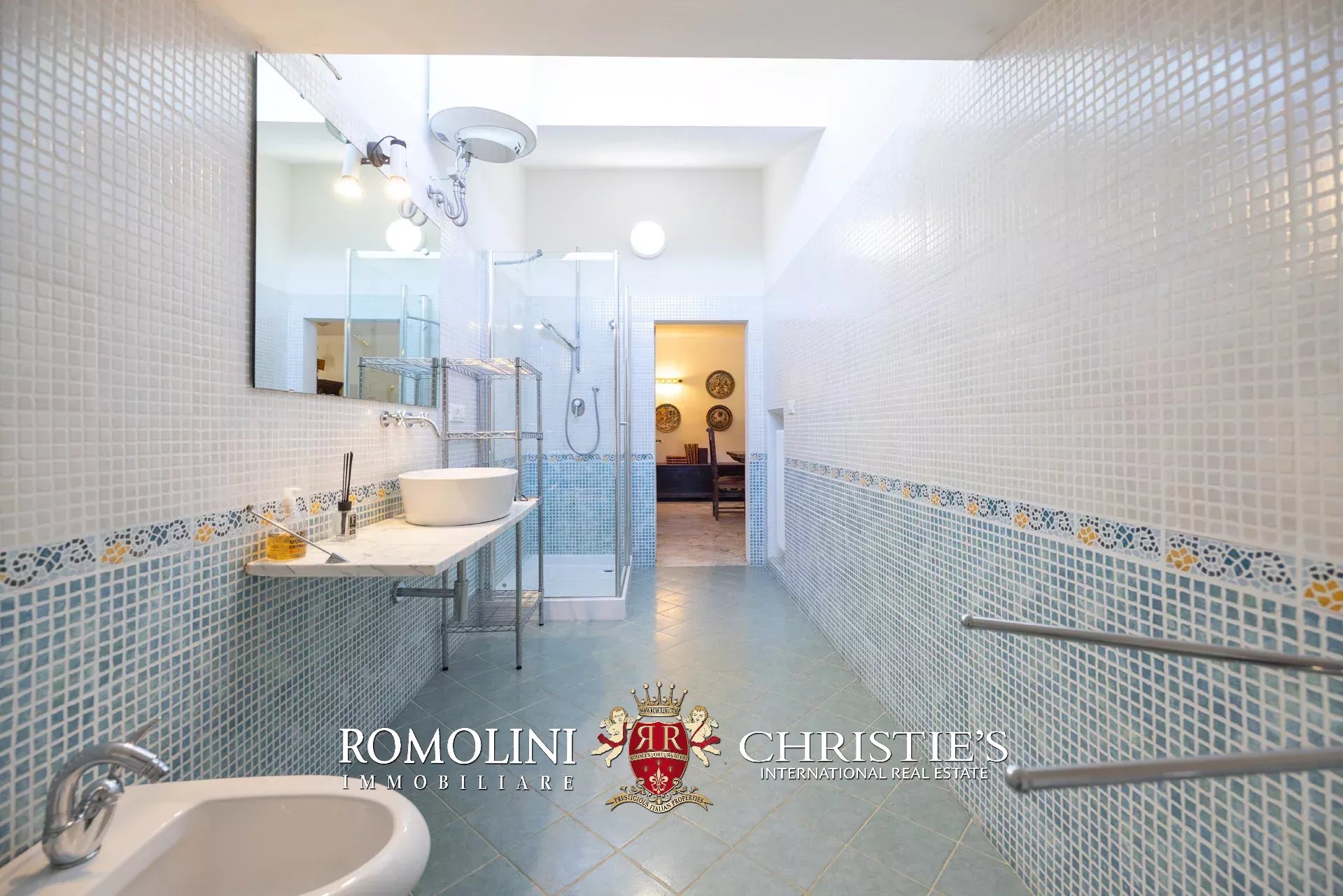 11 Bedroom Villa/Townhouse's Image 67