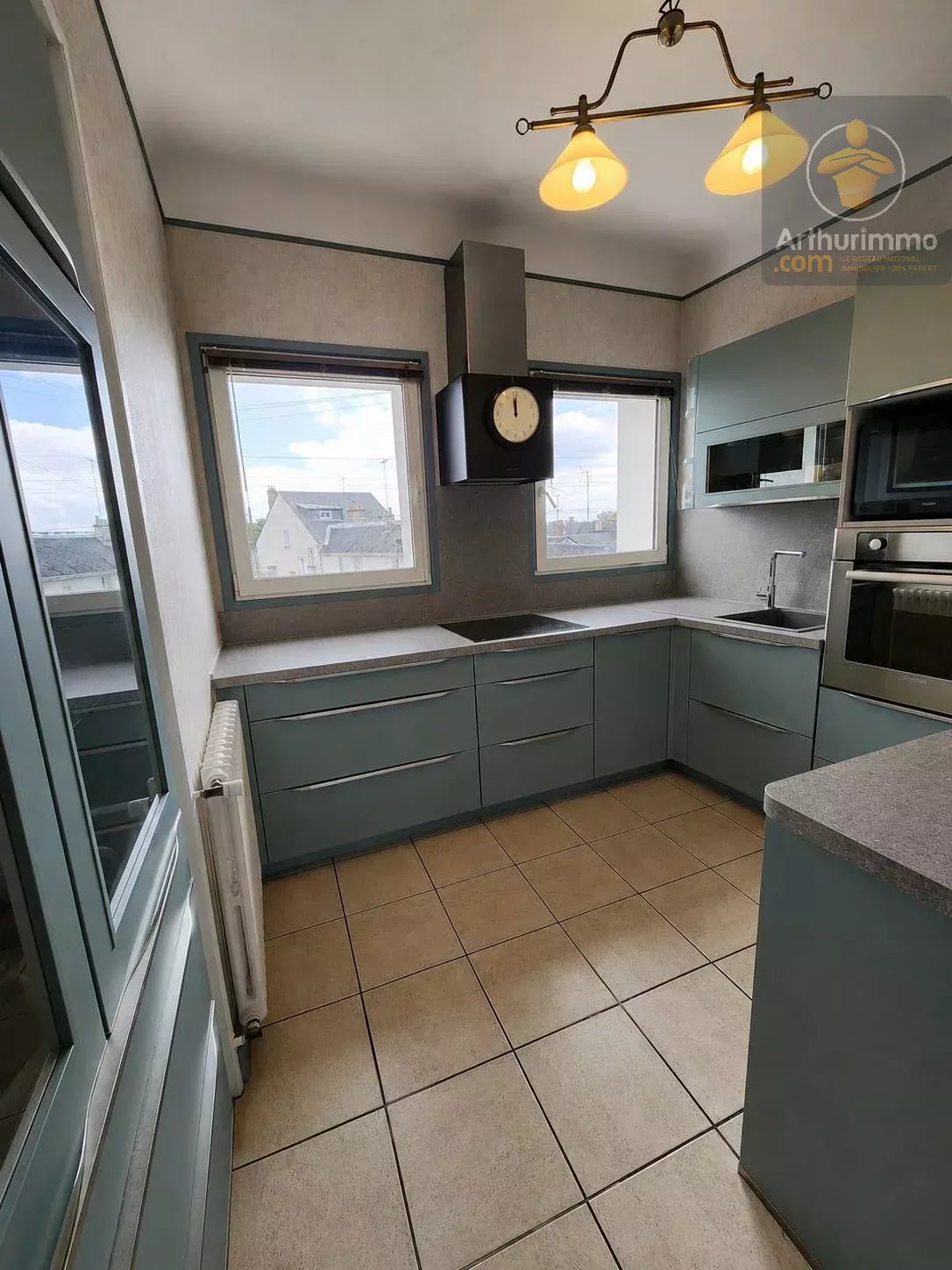 Beaugency Centre – 165 m², 5 chambres, terrasse, véranda, garage et atelier exceptionnel — photo 6