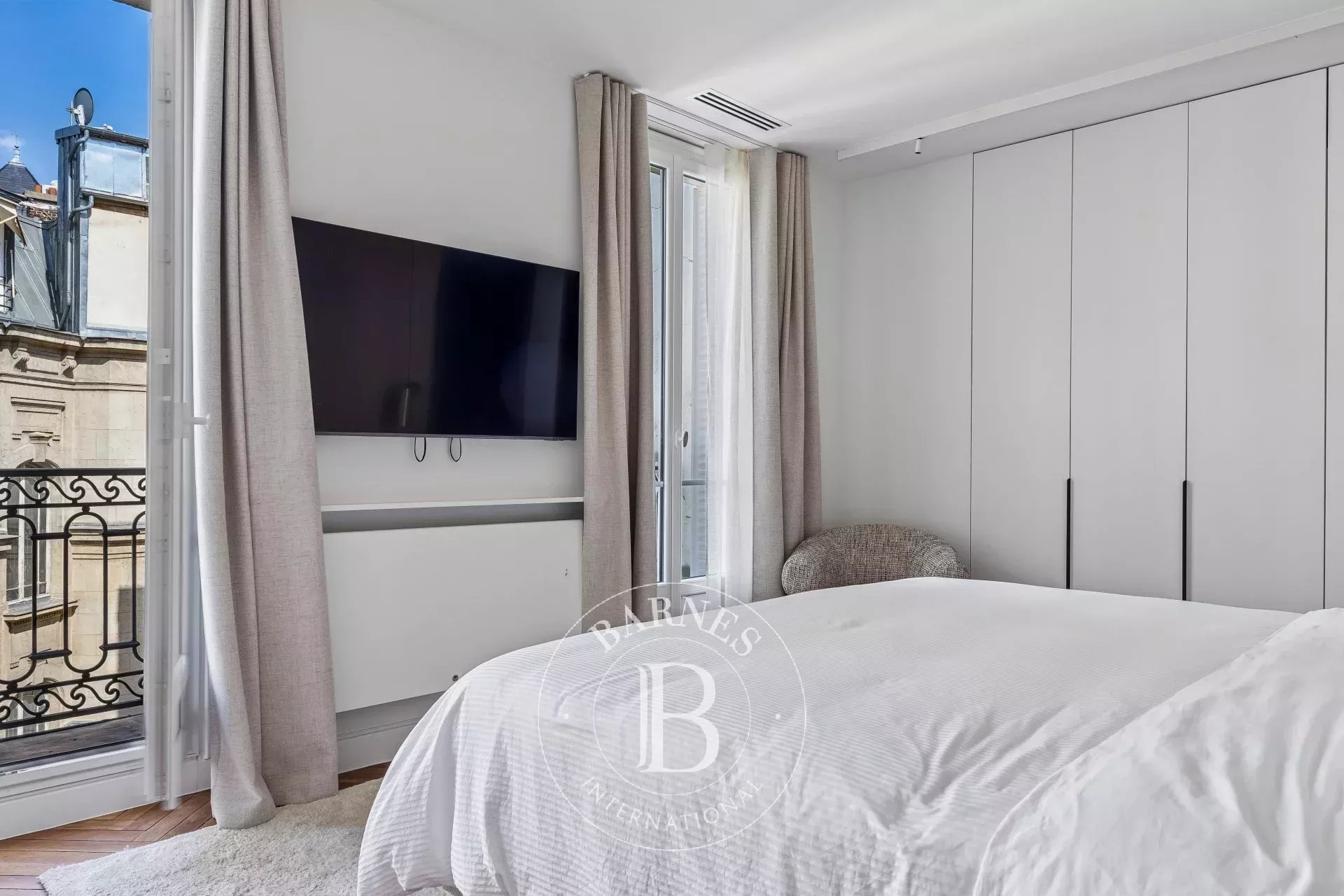 Paris  - Apartment 3 Bedrooms - picture 14