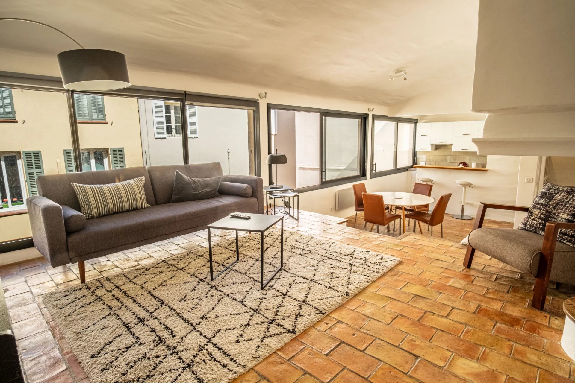 Bandol – Character apartment of 95 sqm just steps from the port