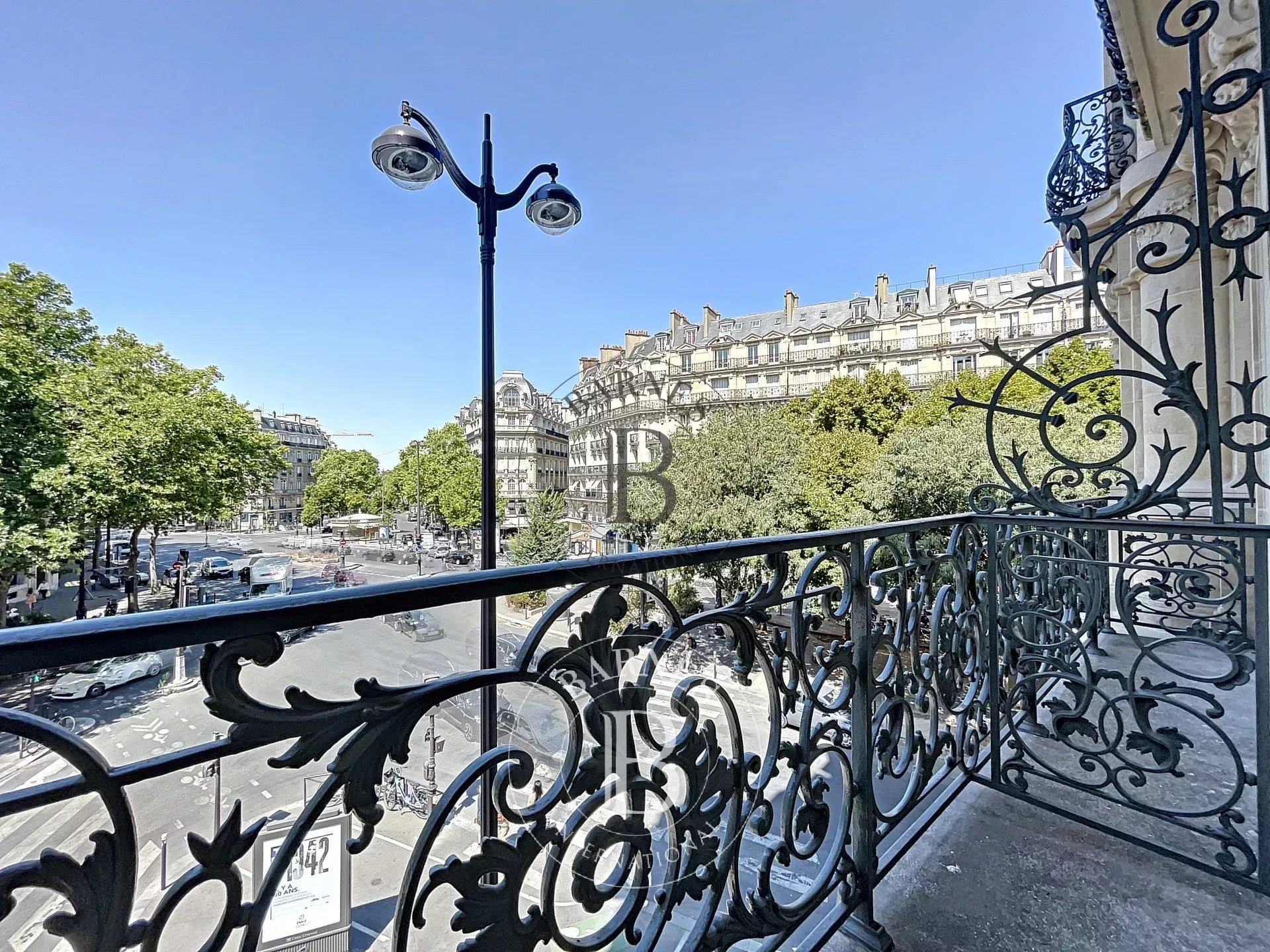 Daire Paris 8ème - picture 27