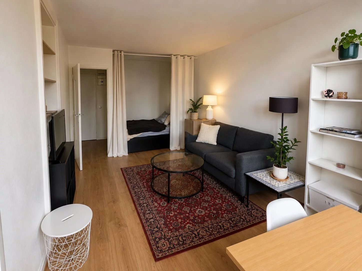 SAINT-MAUR MAIRIE – Charmant studio lumineux avec balcon - Photo 2