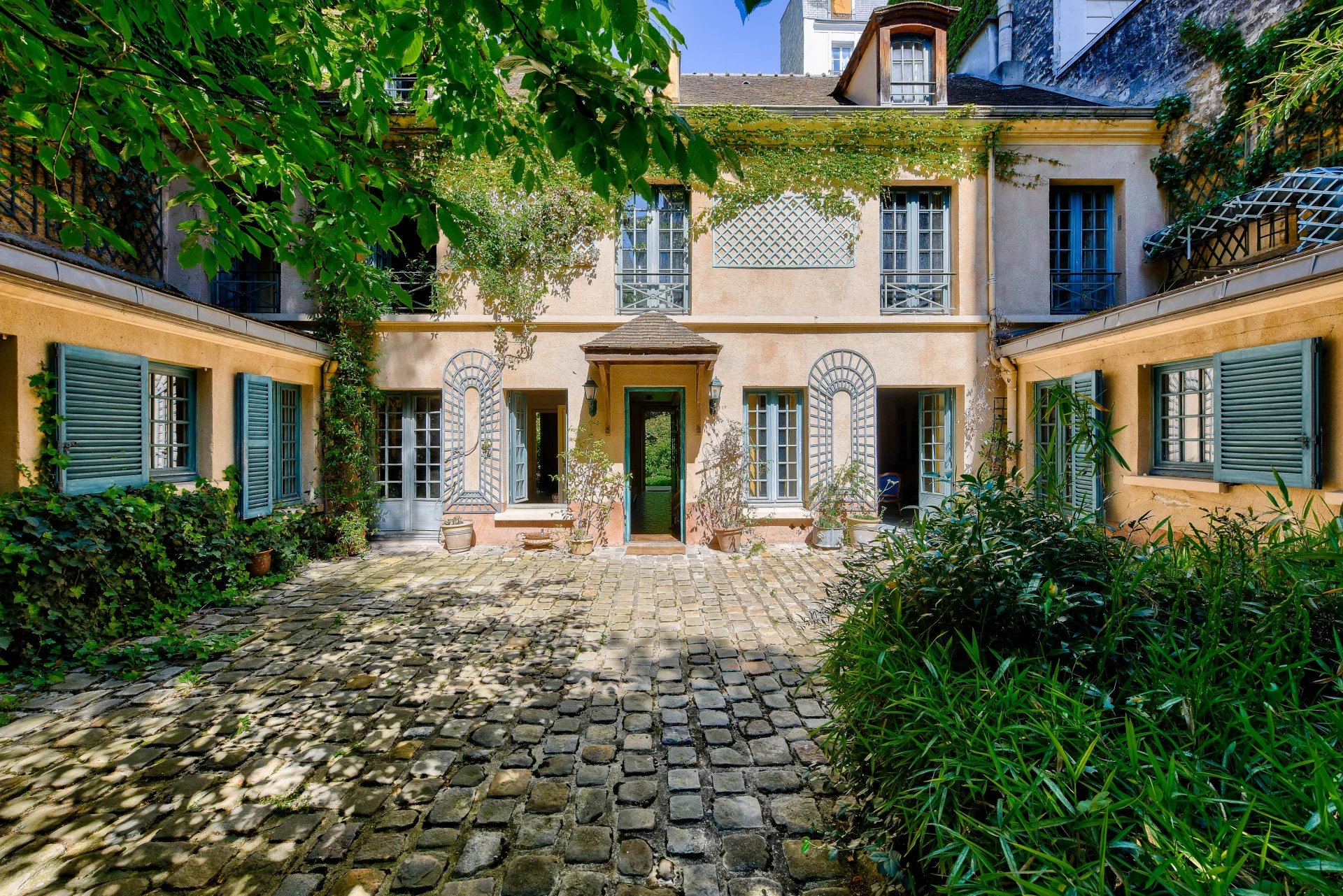 Sale House Paris 7th