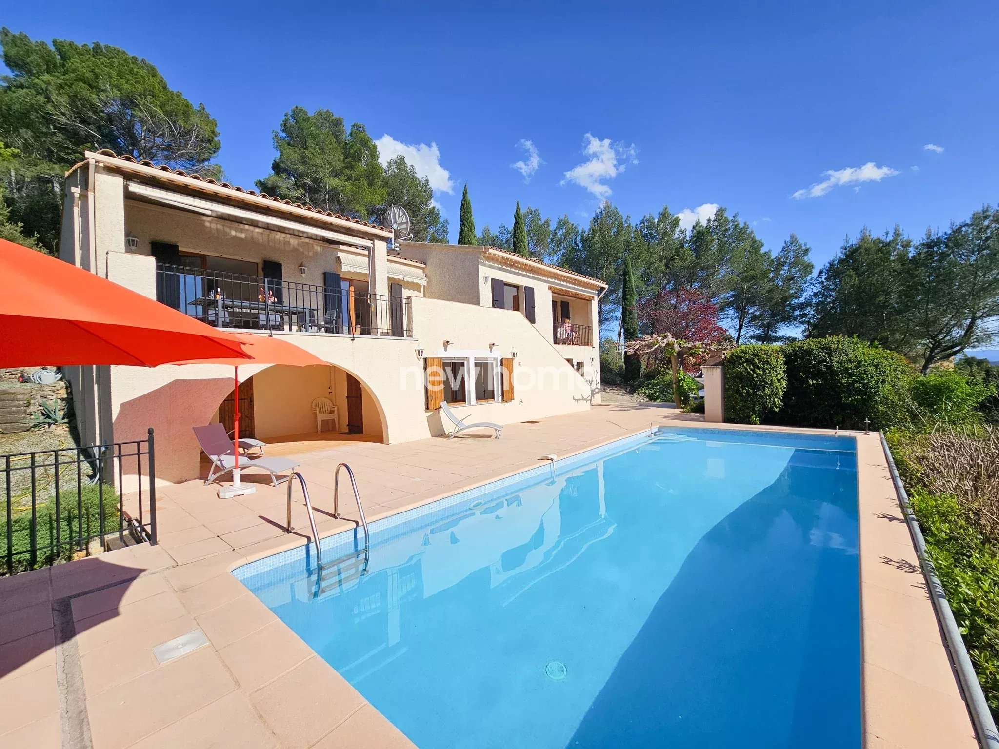 Un coin de paradis en Provence  Maison avec vue, piscine et charme à Flayosc