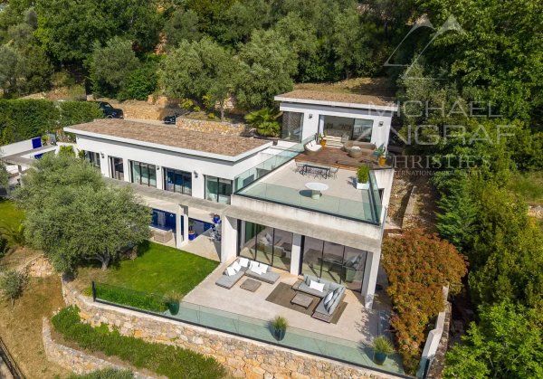 Contemporary villa with panoramic sea views — photo 4