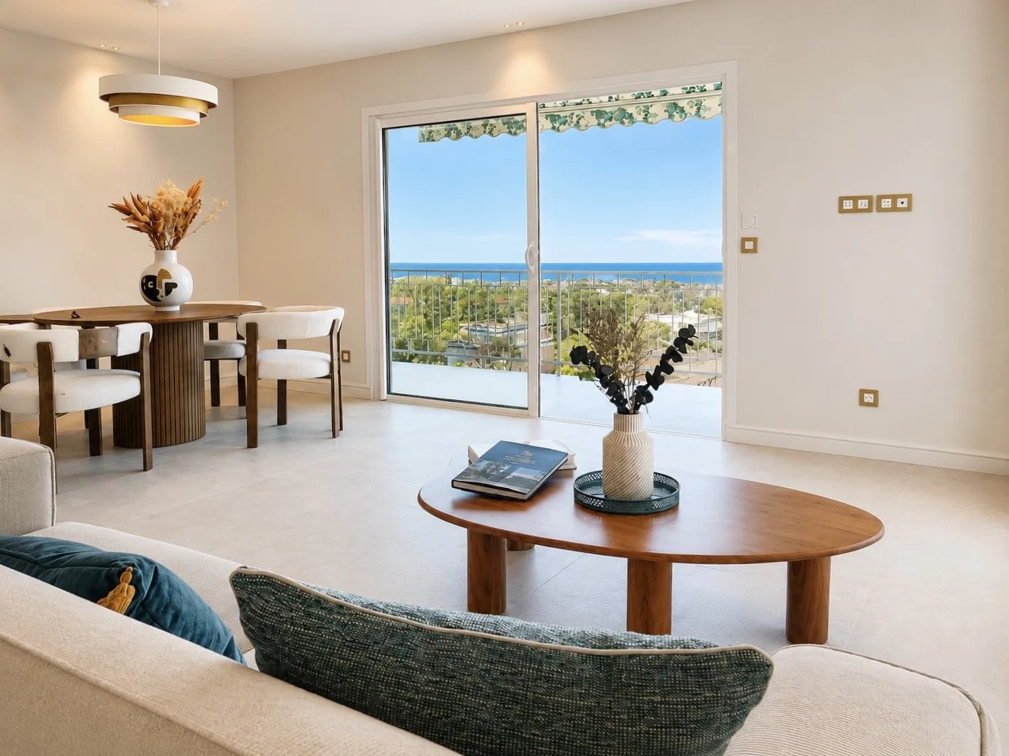 Magnificent 3-room Sea View Fully Renovated Oxford