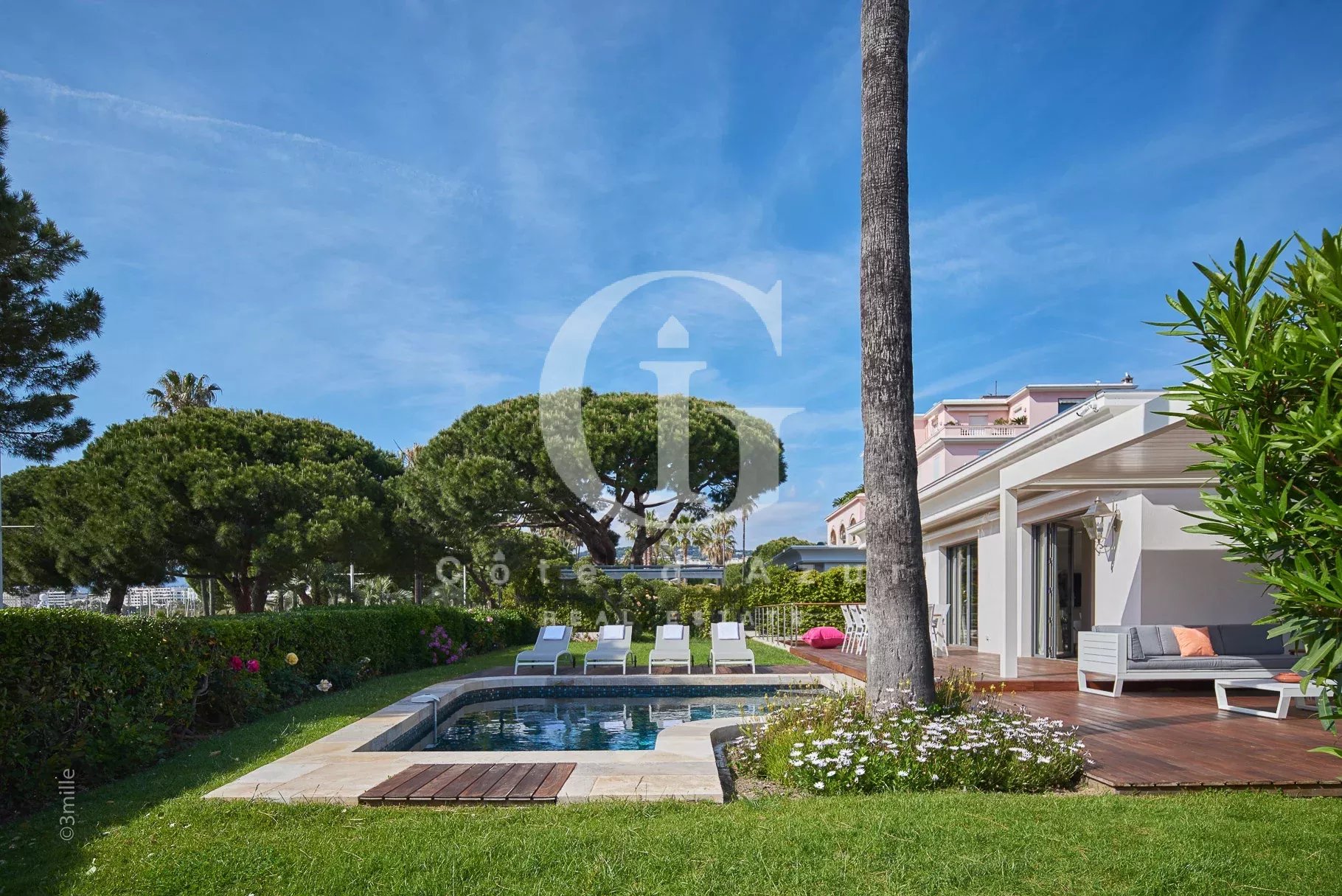 Agence immobilière de 
