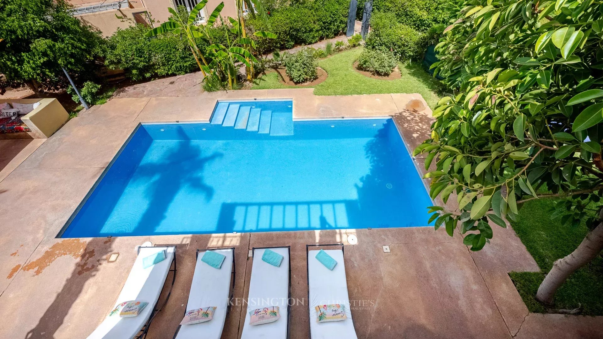 4 Bedroom Villa/Townhouse's Image 7