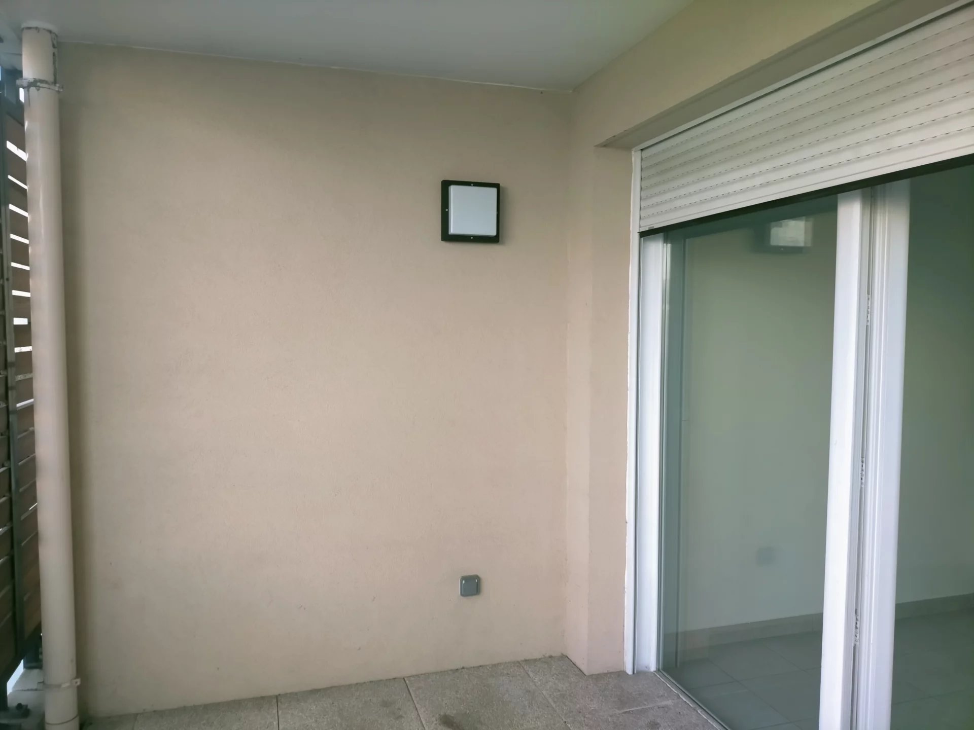 7483207 Location Bron