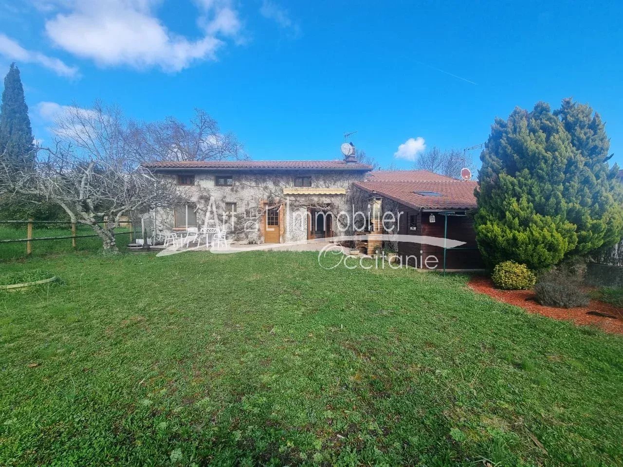 Agence immobilière de 