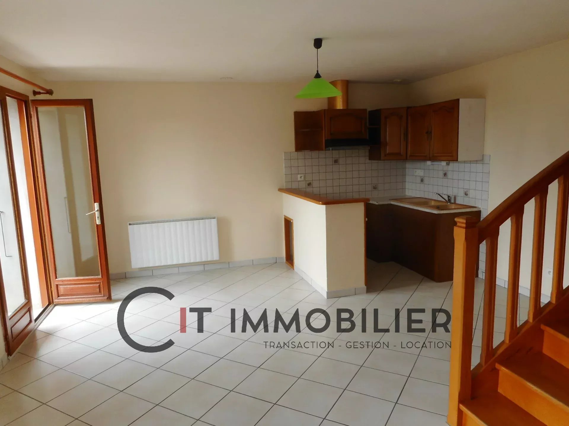 MONTAGNIEU T3 dans maison