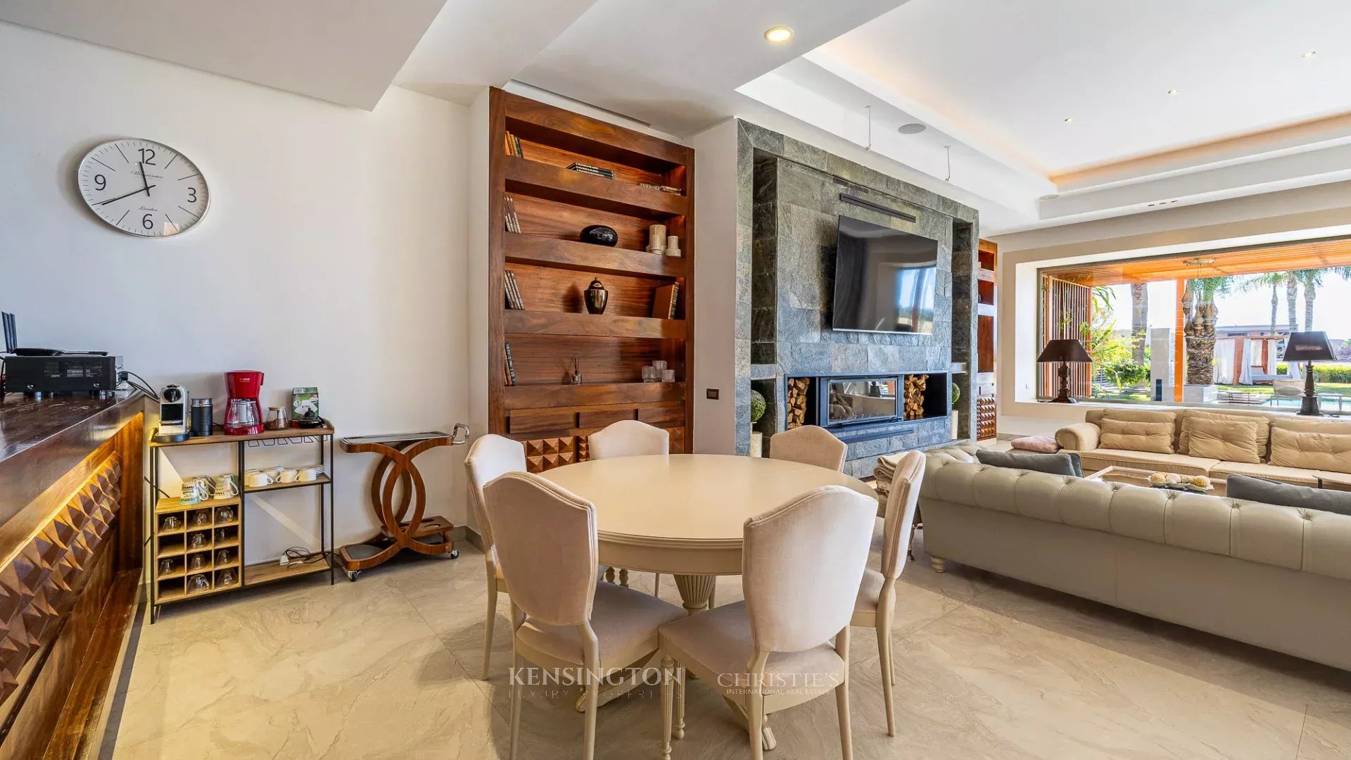 6 Bedroom Villa/Townhouse's Image 20
