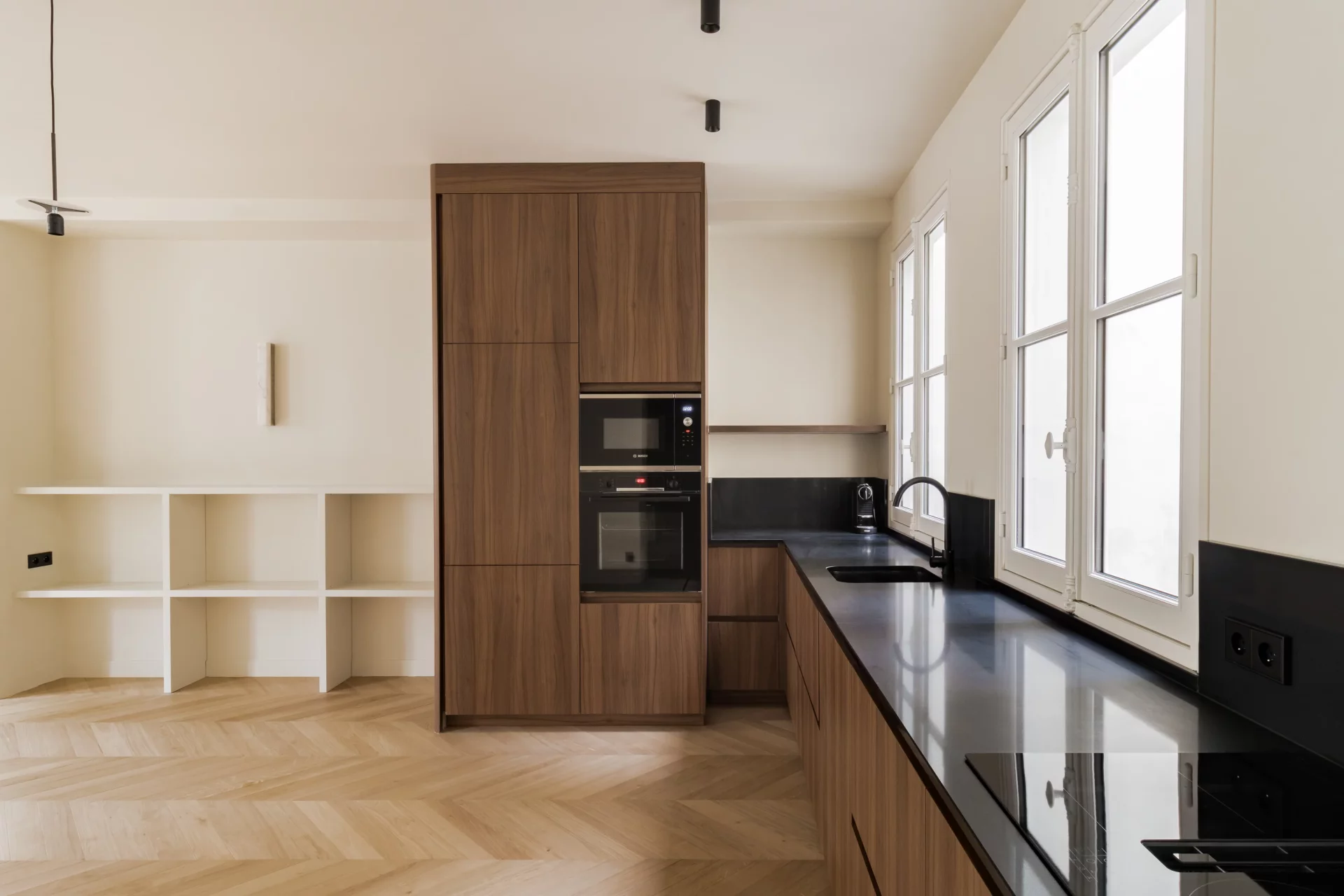 Paris 9e - ESTIENNE D'ORVES / BLANCHE