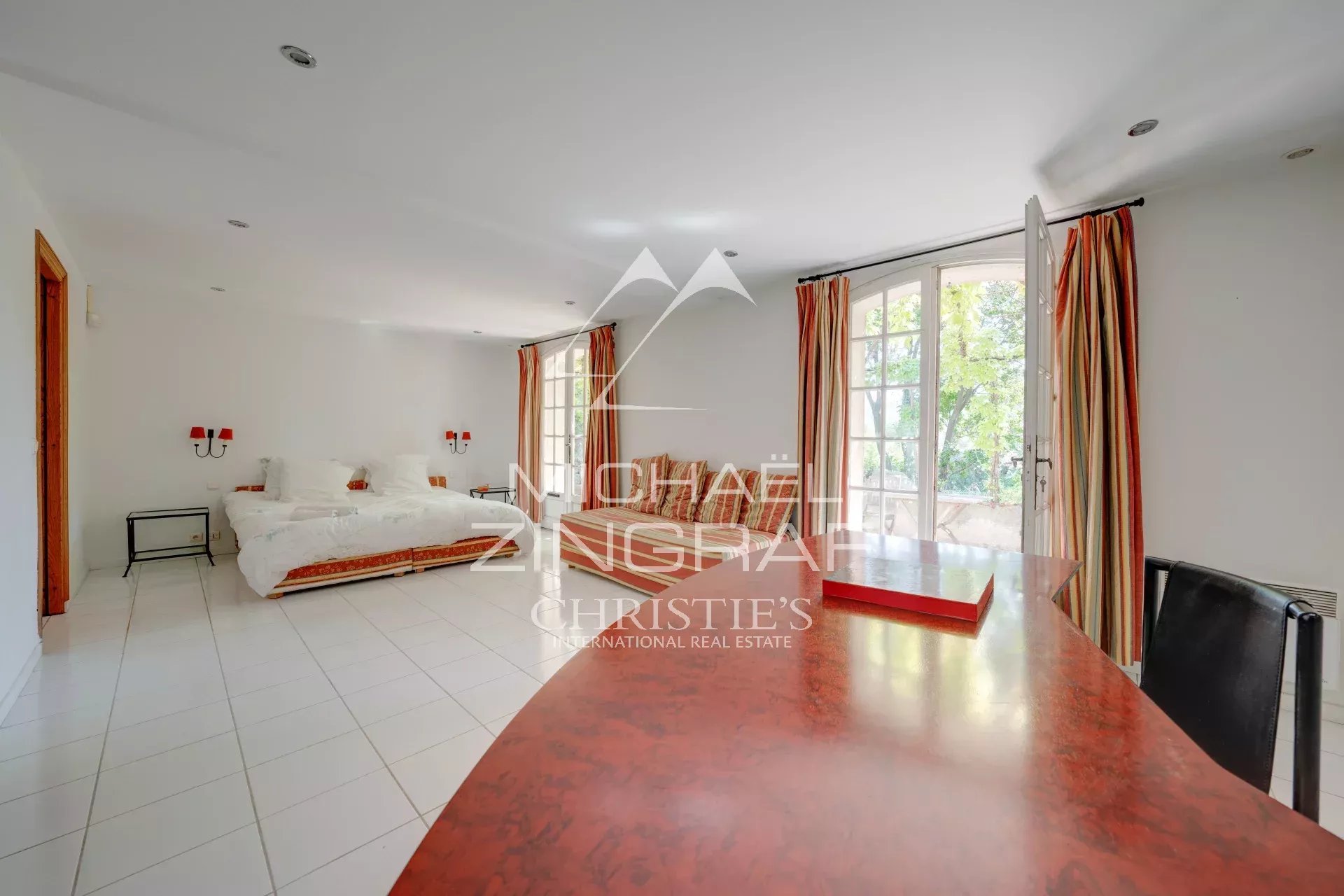12 Bedroom Villa/Townhouse's Image 18