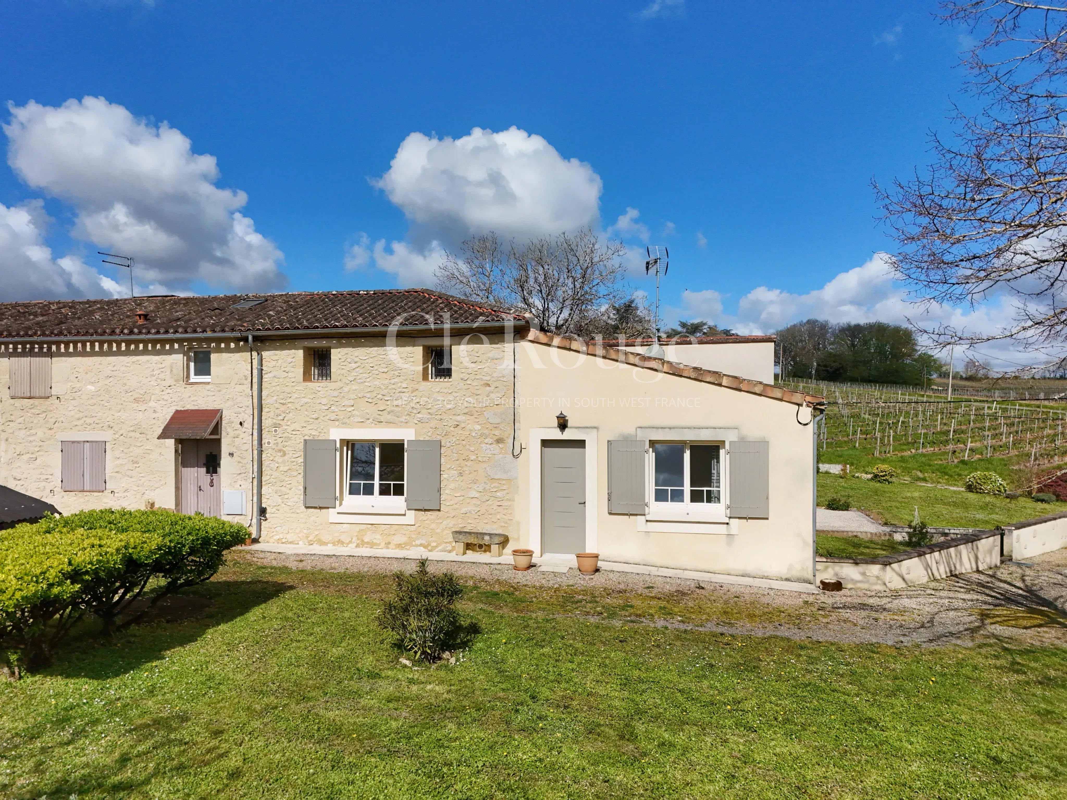 House in Coubeyrac - view 1