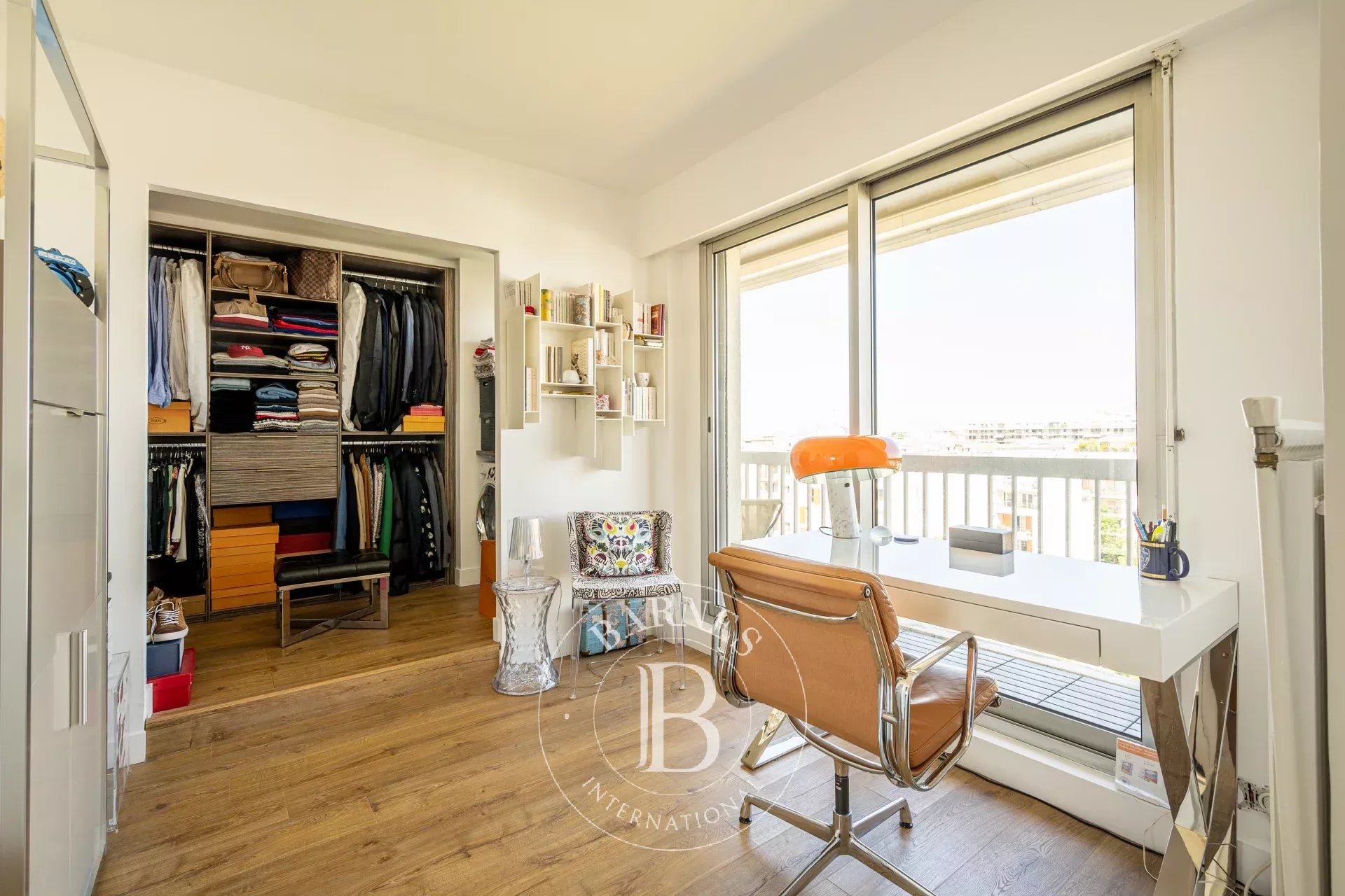 Daire Courbevoie - picture 12