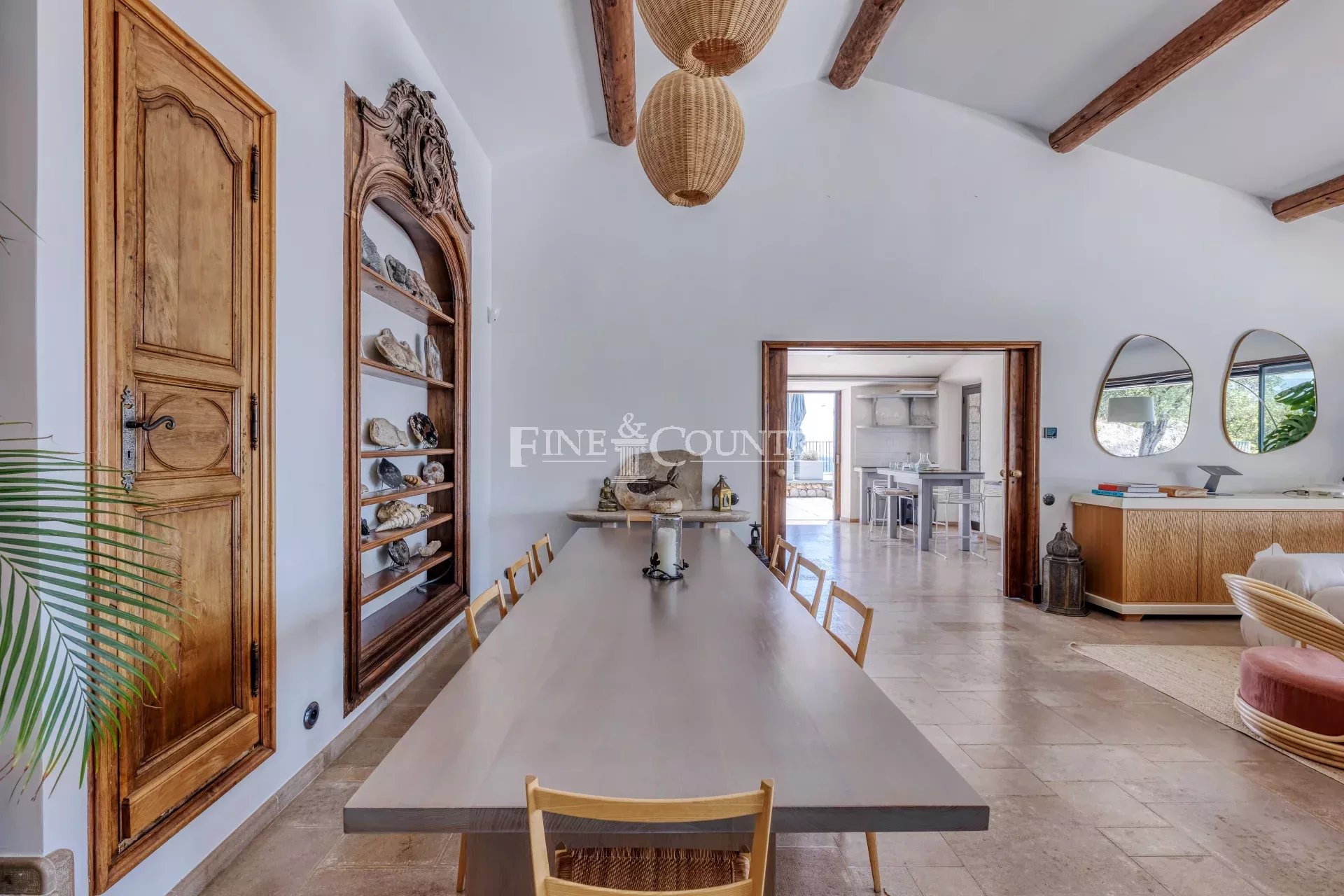 Photo of Estate for sale in Saint-Cezaire-sur-Siagne