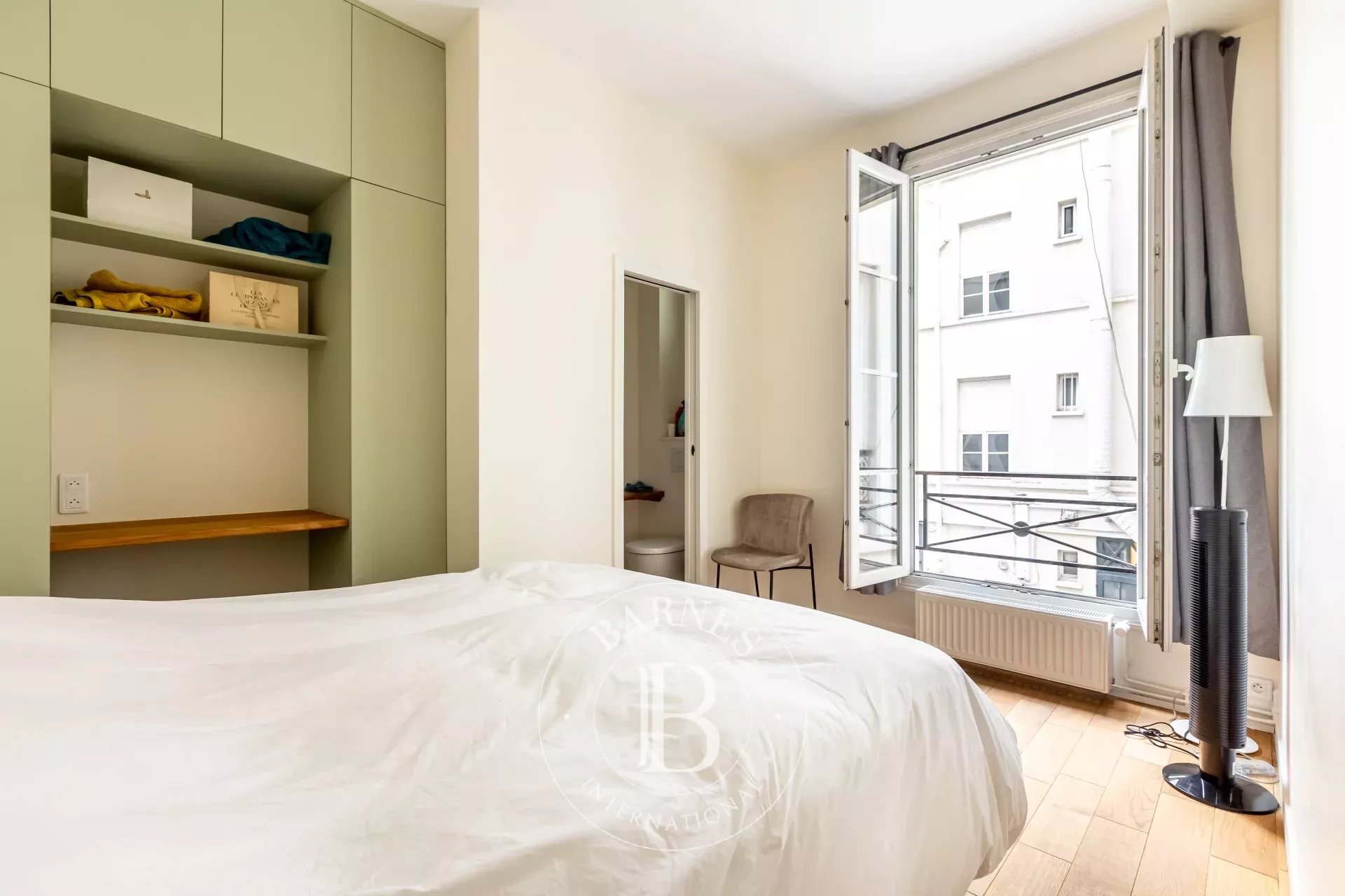 Daire Paris 8ème - picture 14