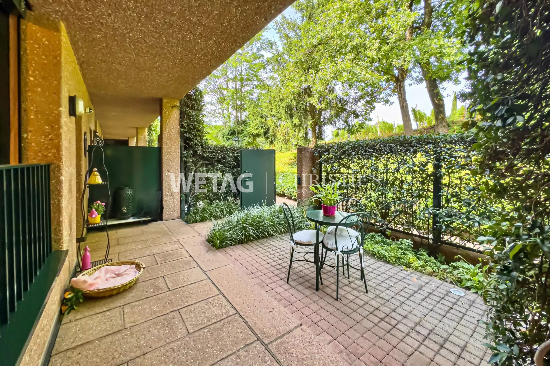 2 Bedroom Apartment/Flat's Image 8