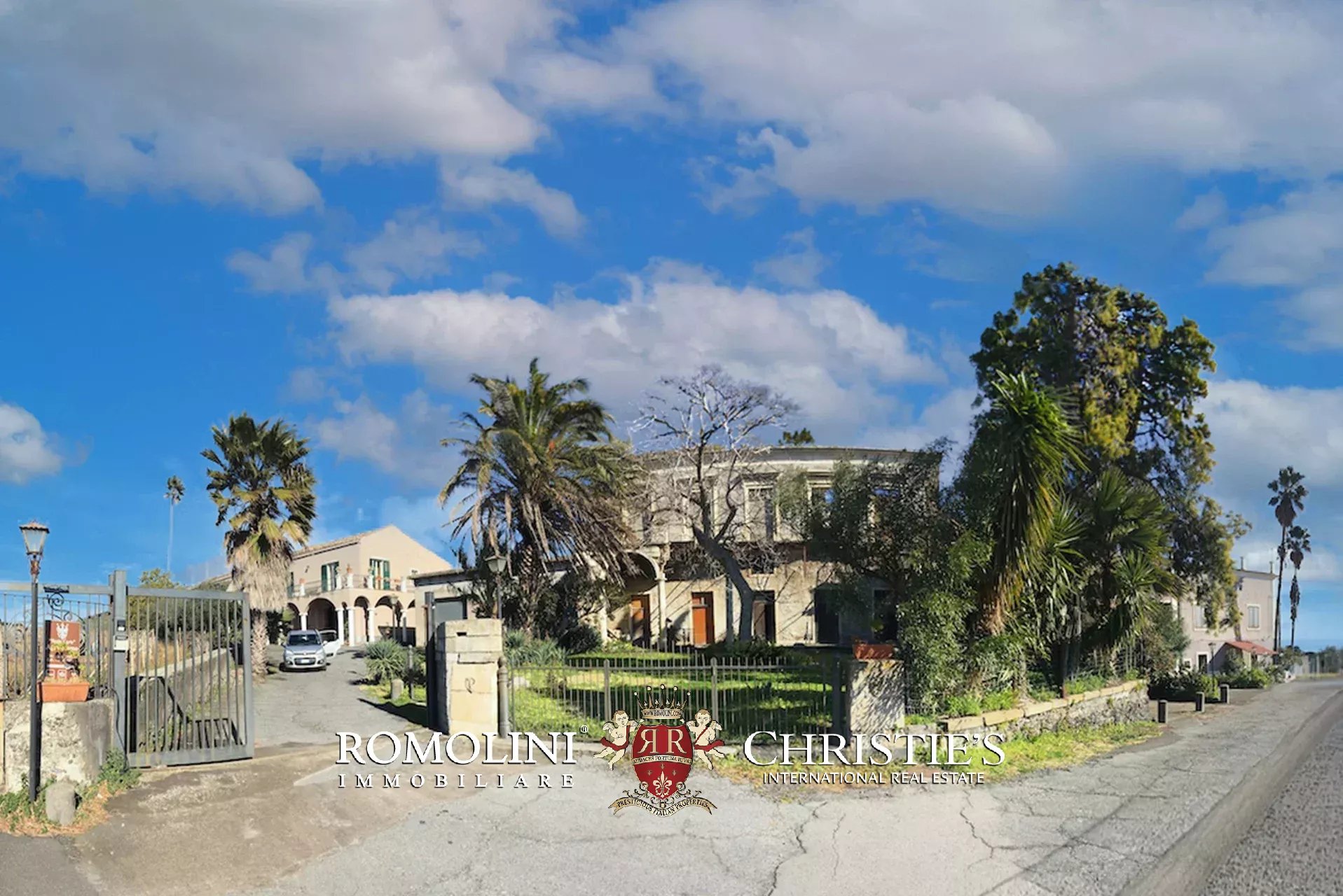 9 Bedroom Vineyard's Image 35