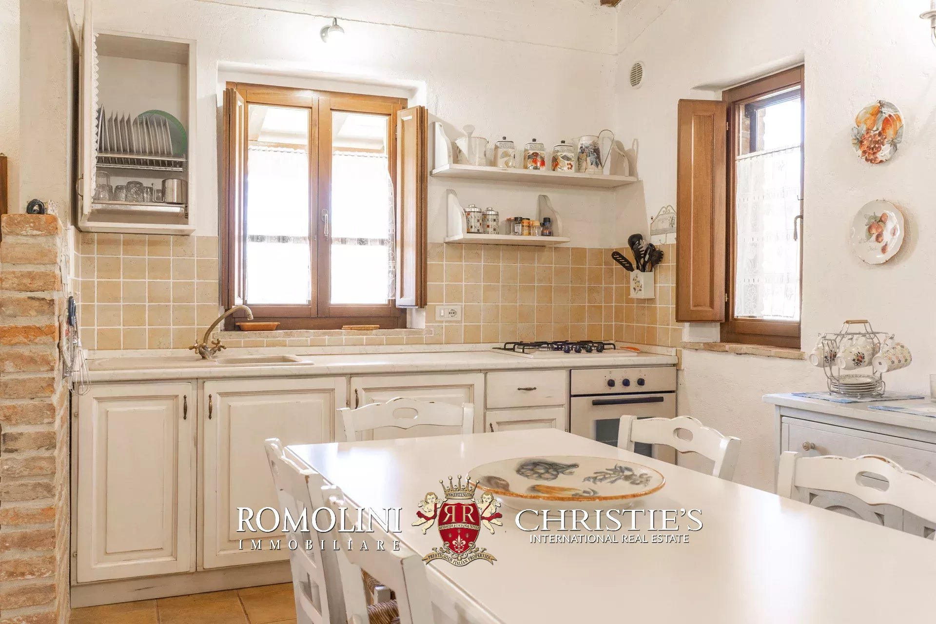 7 Bedroom Villa/Townhouse's Image 75
