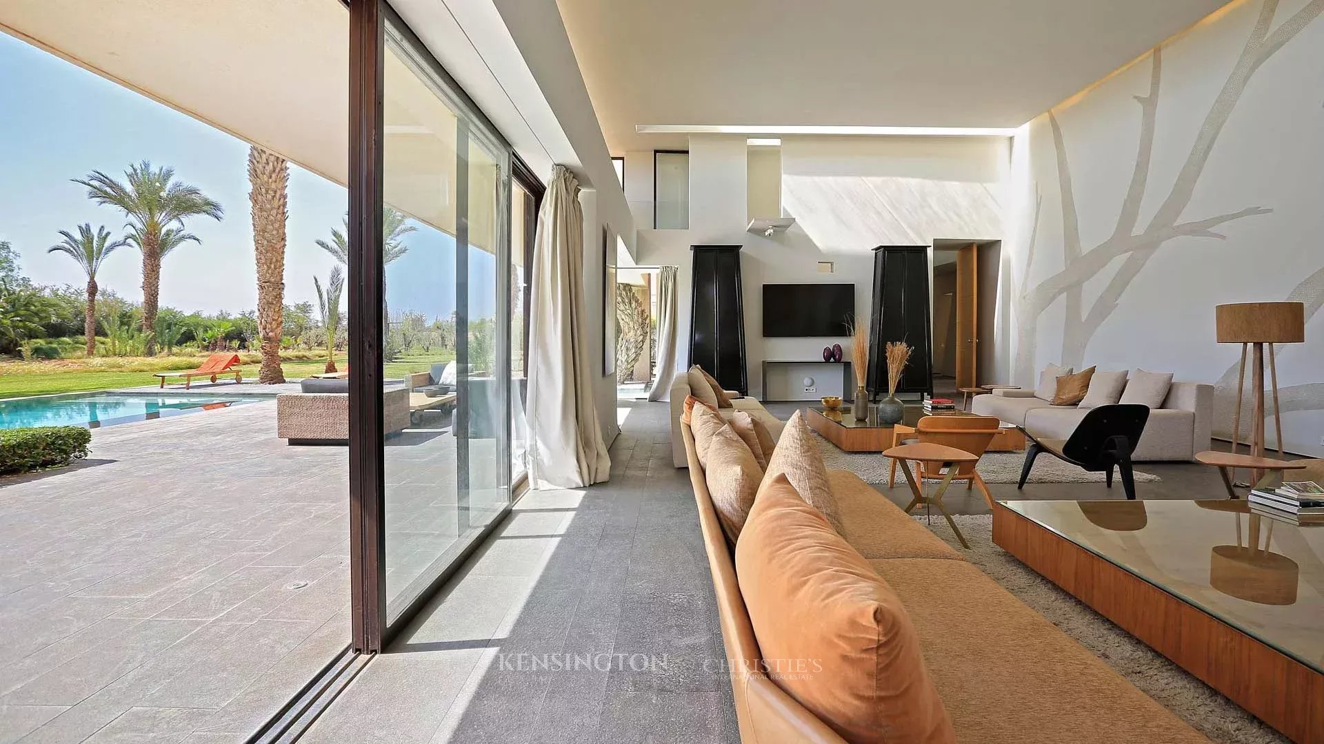 6 Bedroom Villa/Townhouse's Image 9