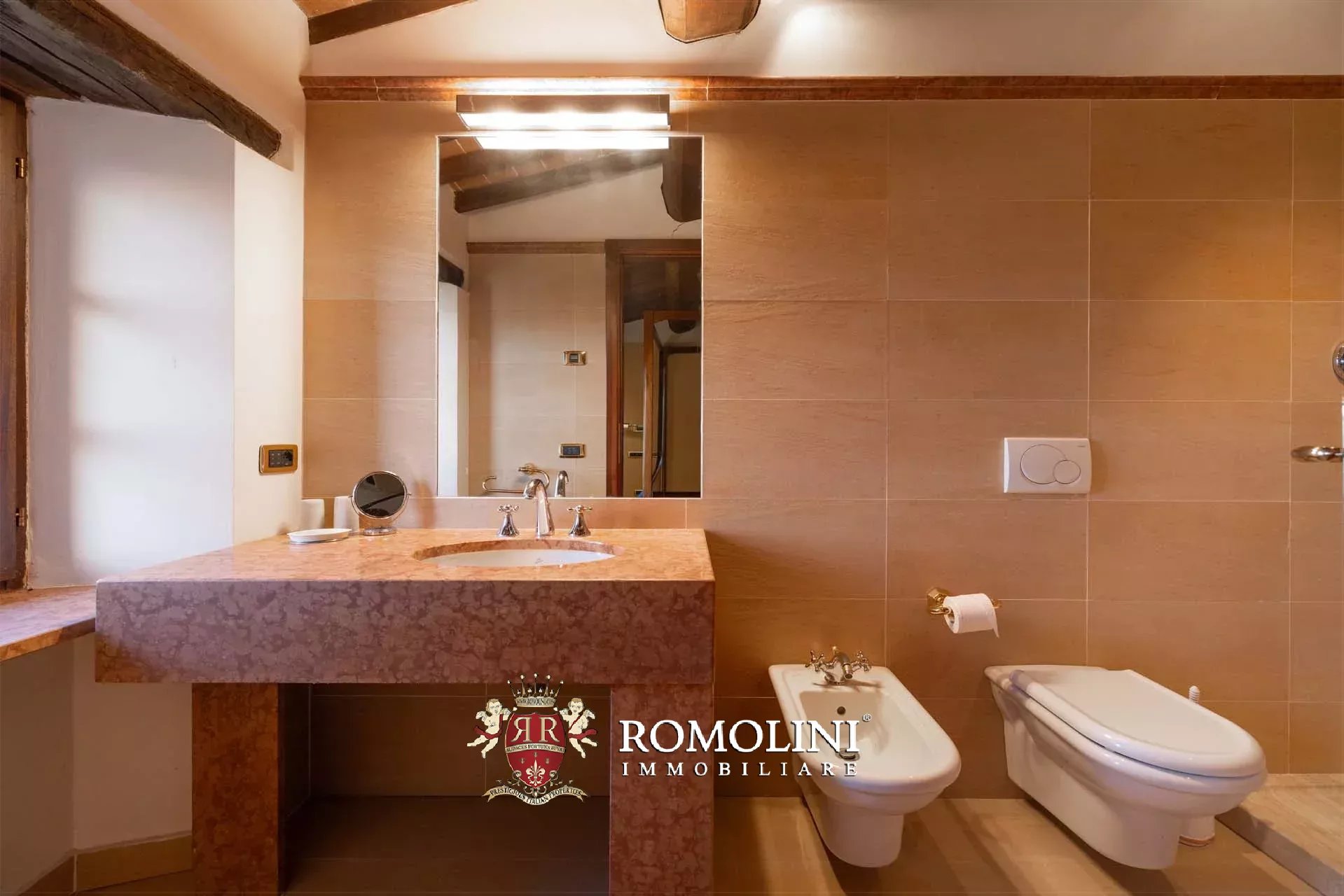 10 Bedroom Villa/Townhouse's Image 138