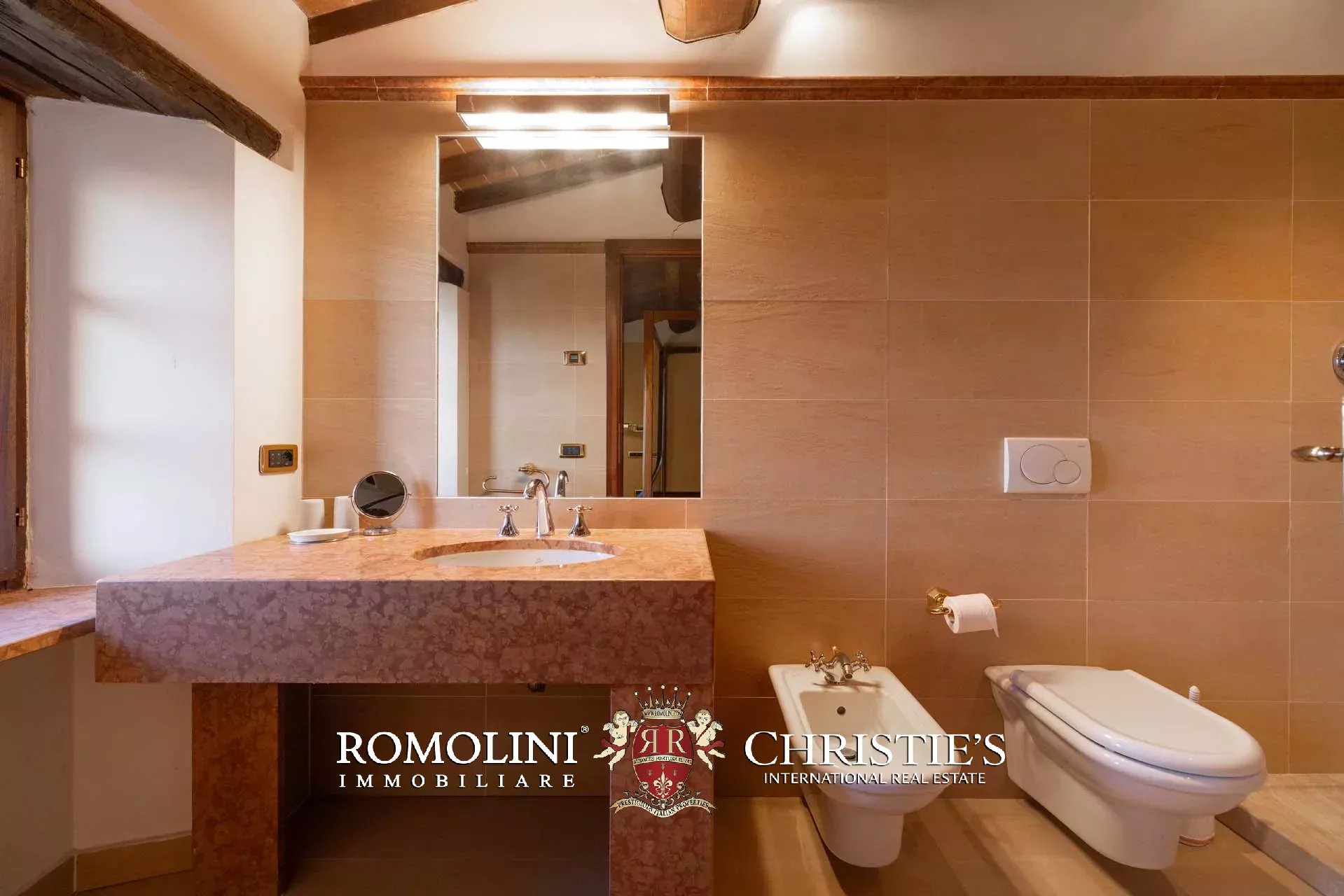 10 Bedroom Villa/Townhouse's Image 138