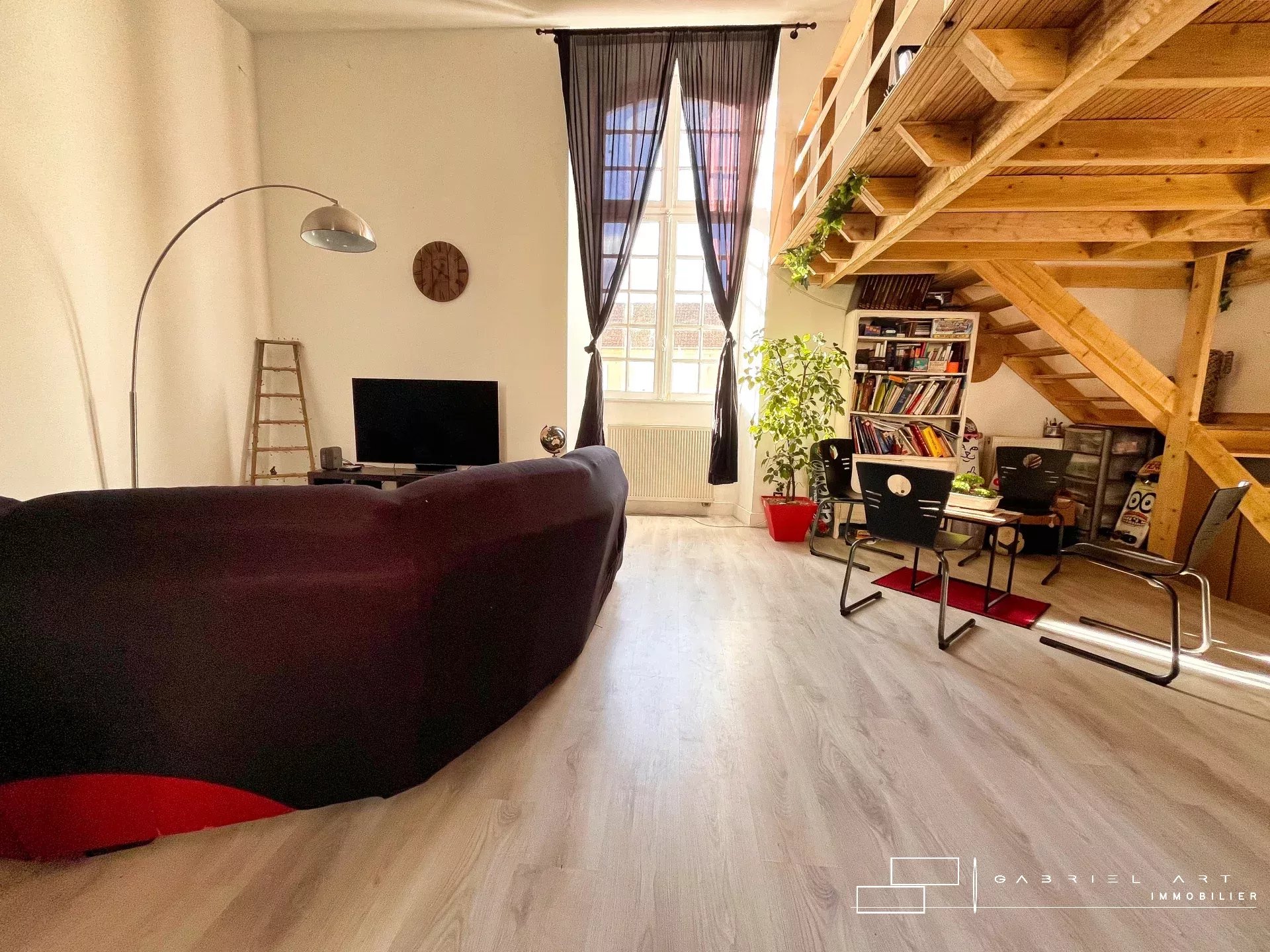 Agence immobilière de 