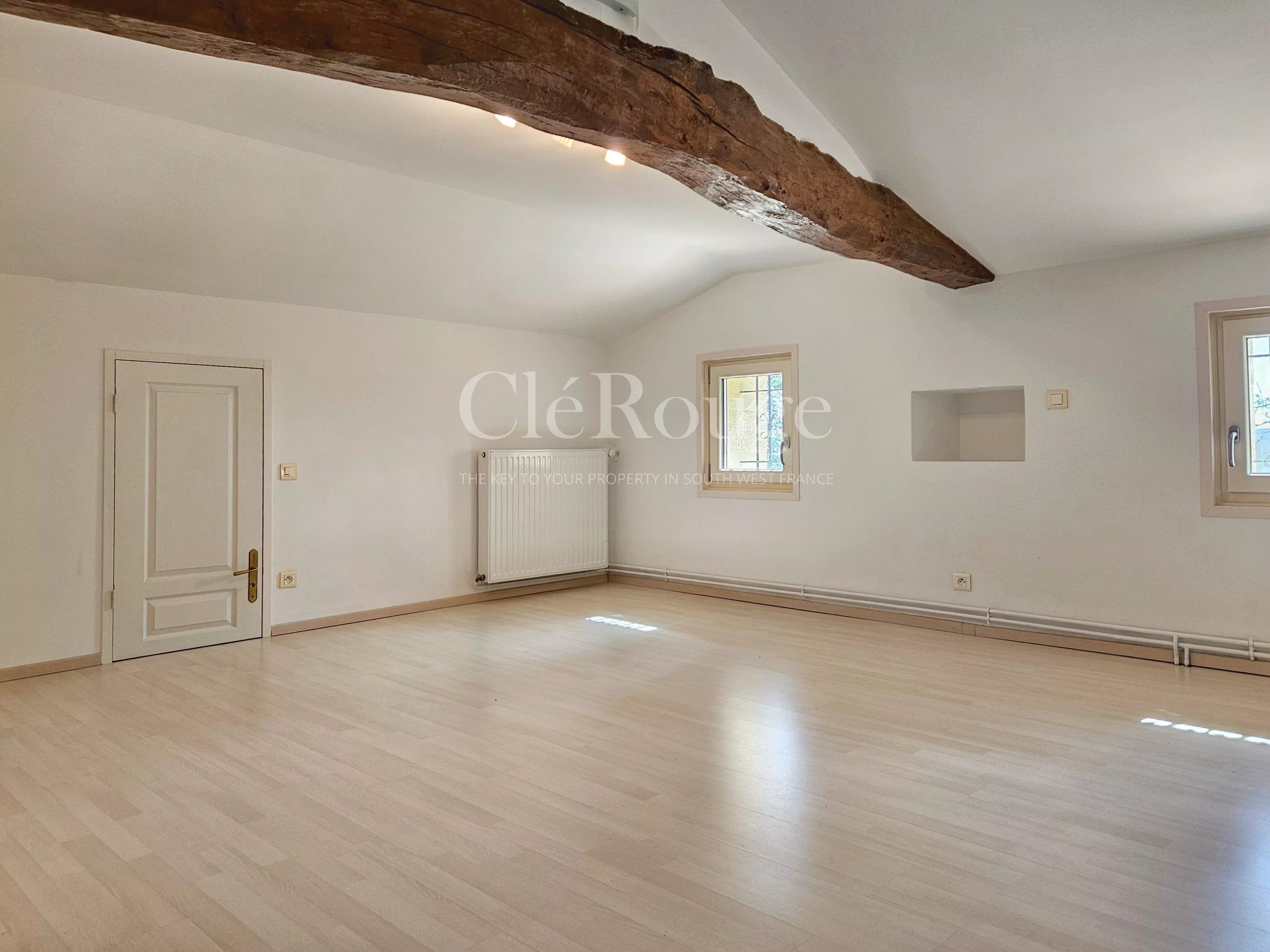 Charmante woning met prachtig uitzicht op 5 minuten van Gensac