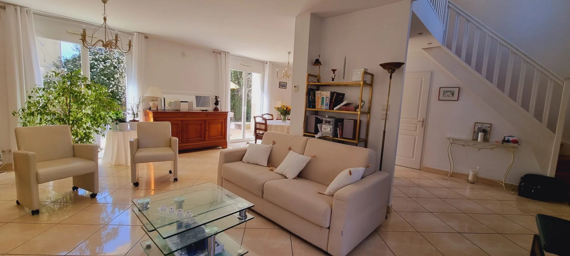 MAISON FAMILIALE